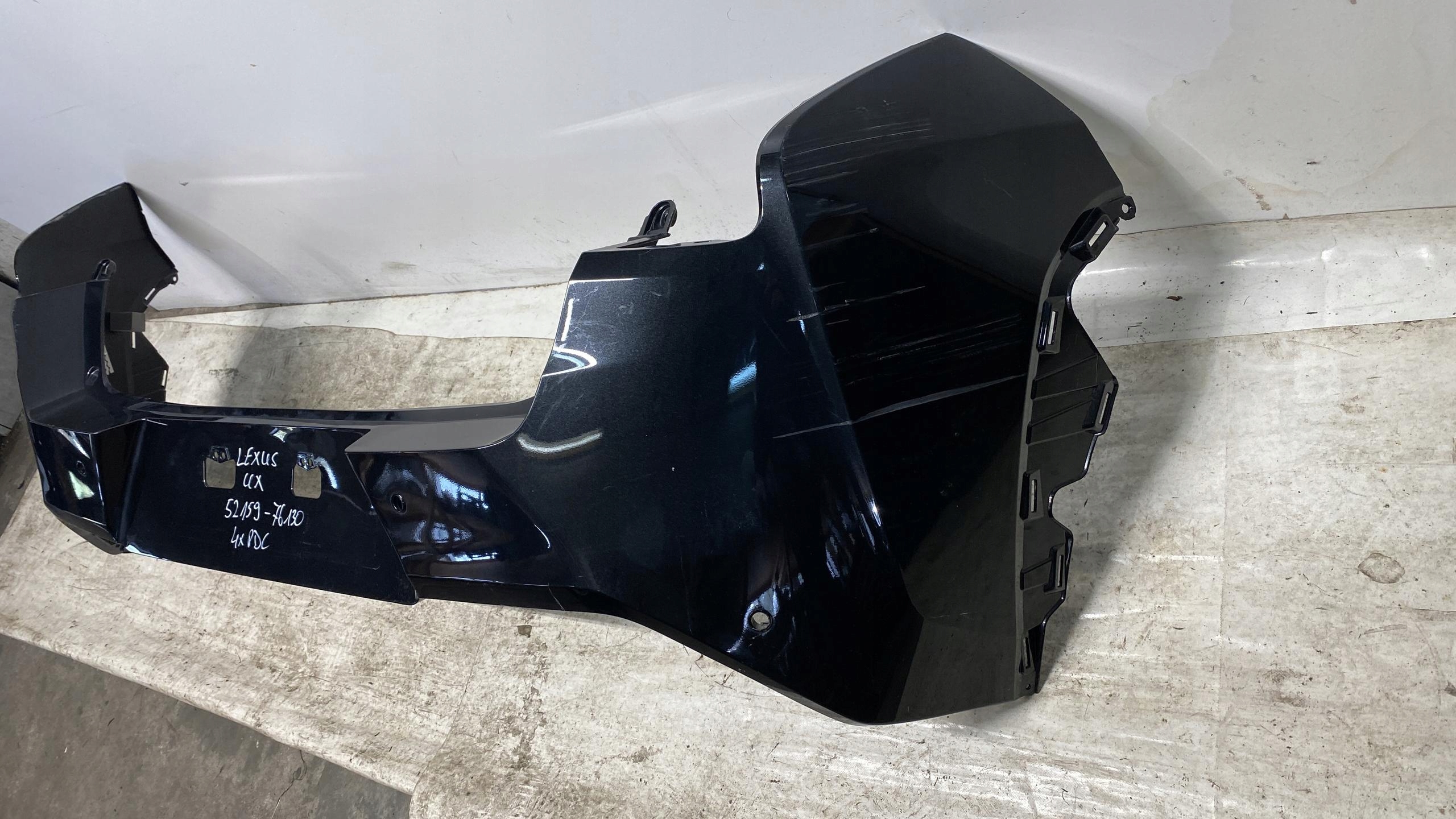 LEXUS UX bumper rear part rear PDC 18