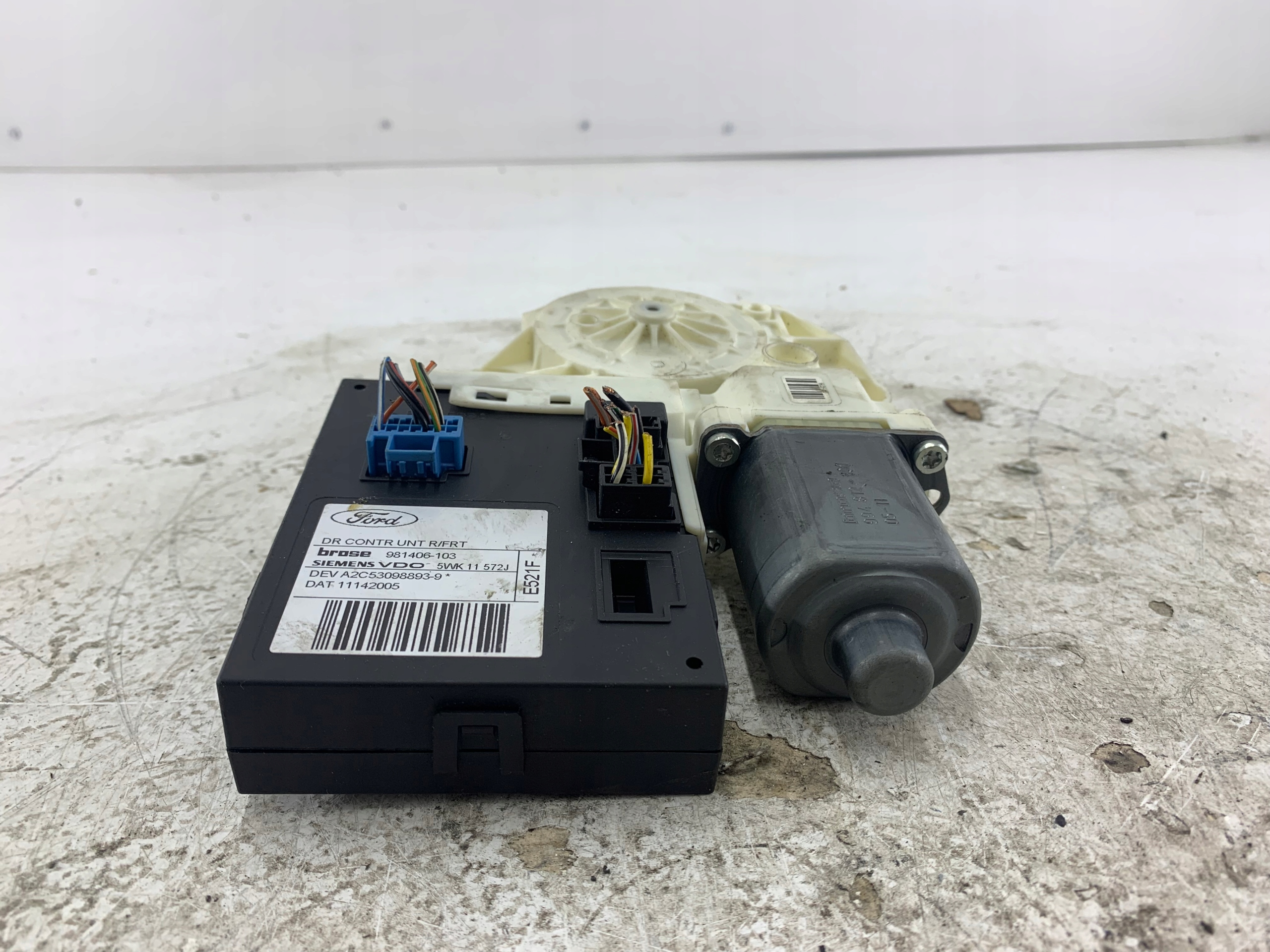 FORD FOCUS MK2 mini motor windows right front 981406-103