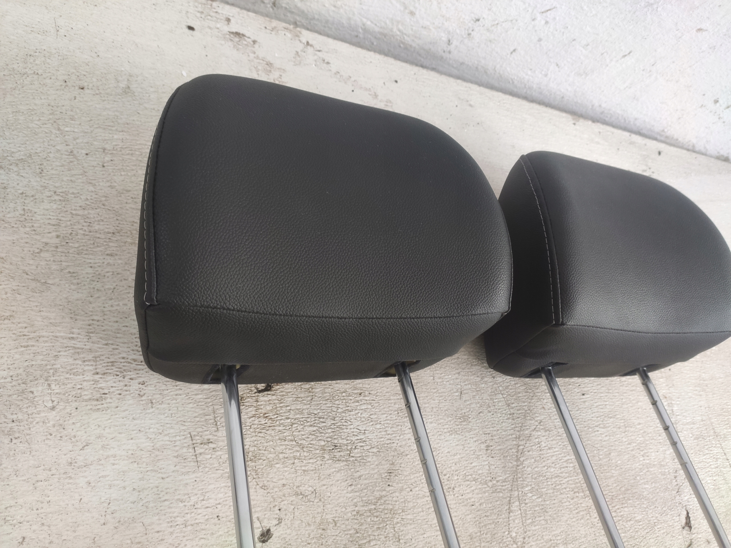 KIA VENGA 2015 rest seat front leather