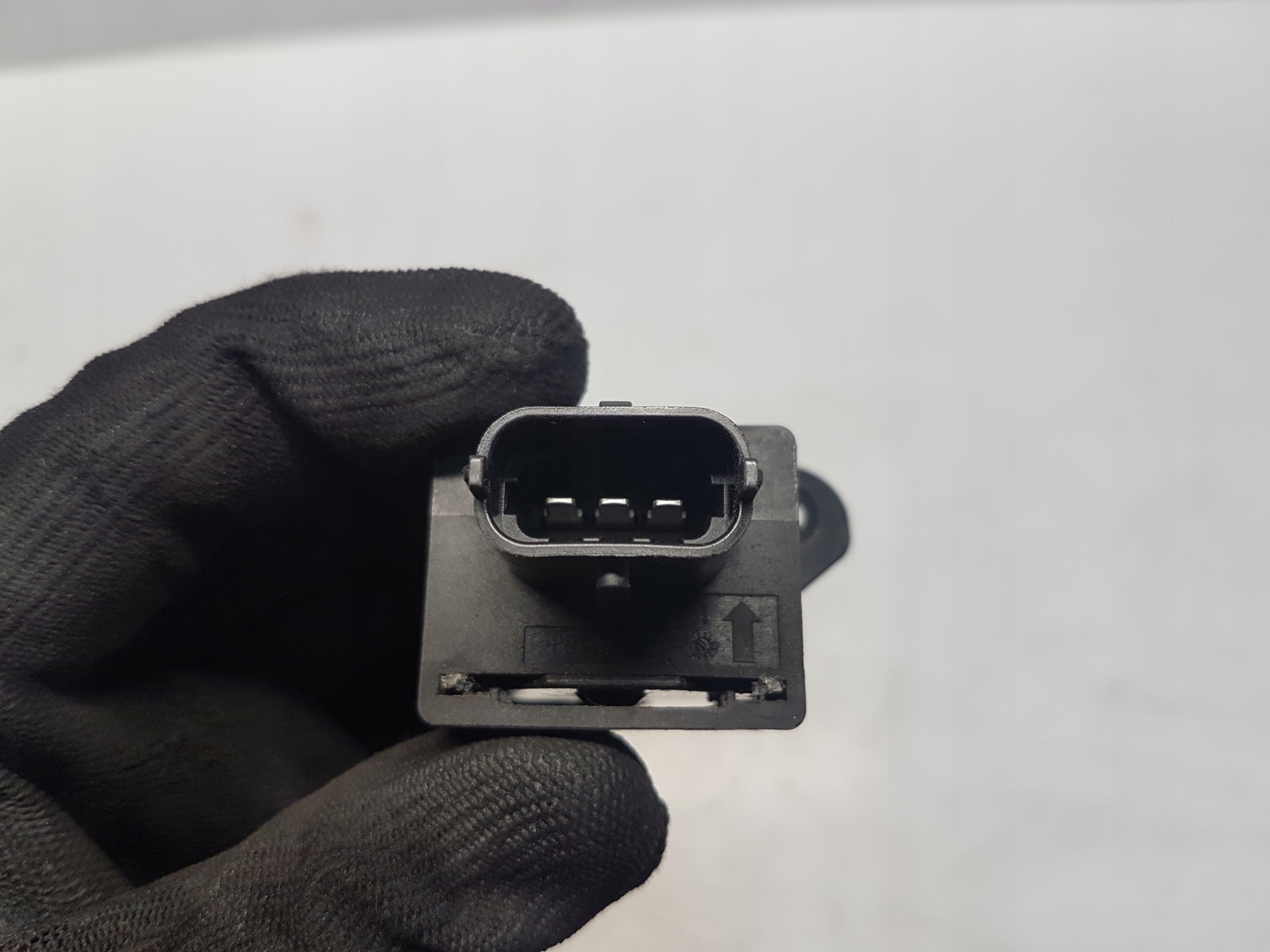 MASERATI LEVANTE Crashsensor Drucksensor 670005817
