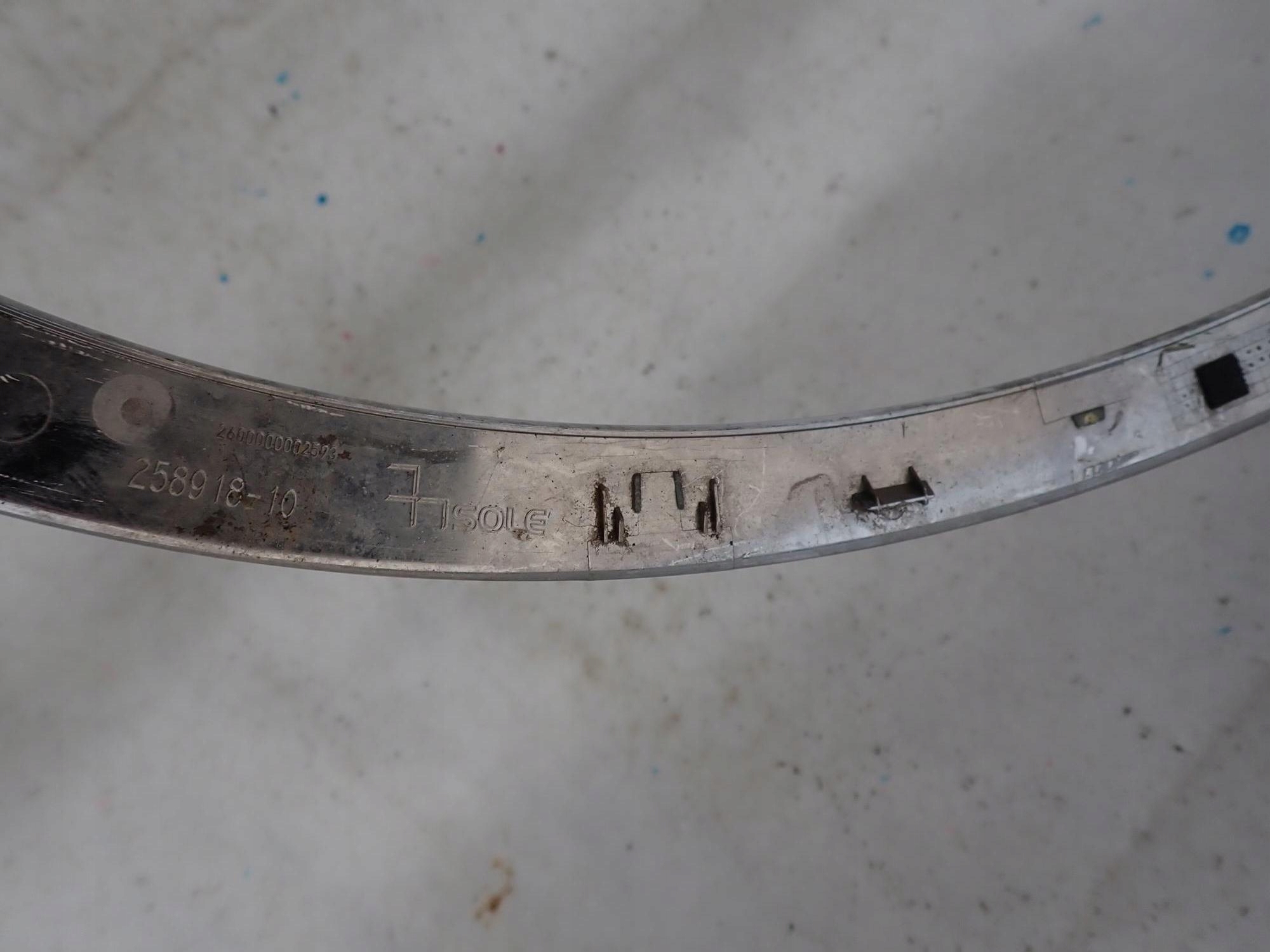 MINI COOPER III 3 F55 14- frame CHROM lights right