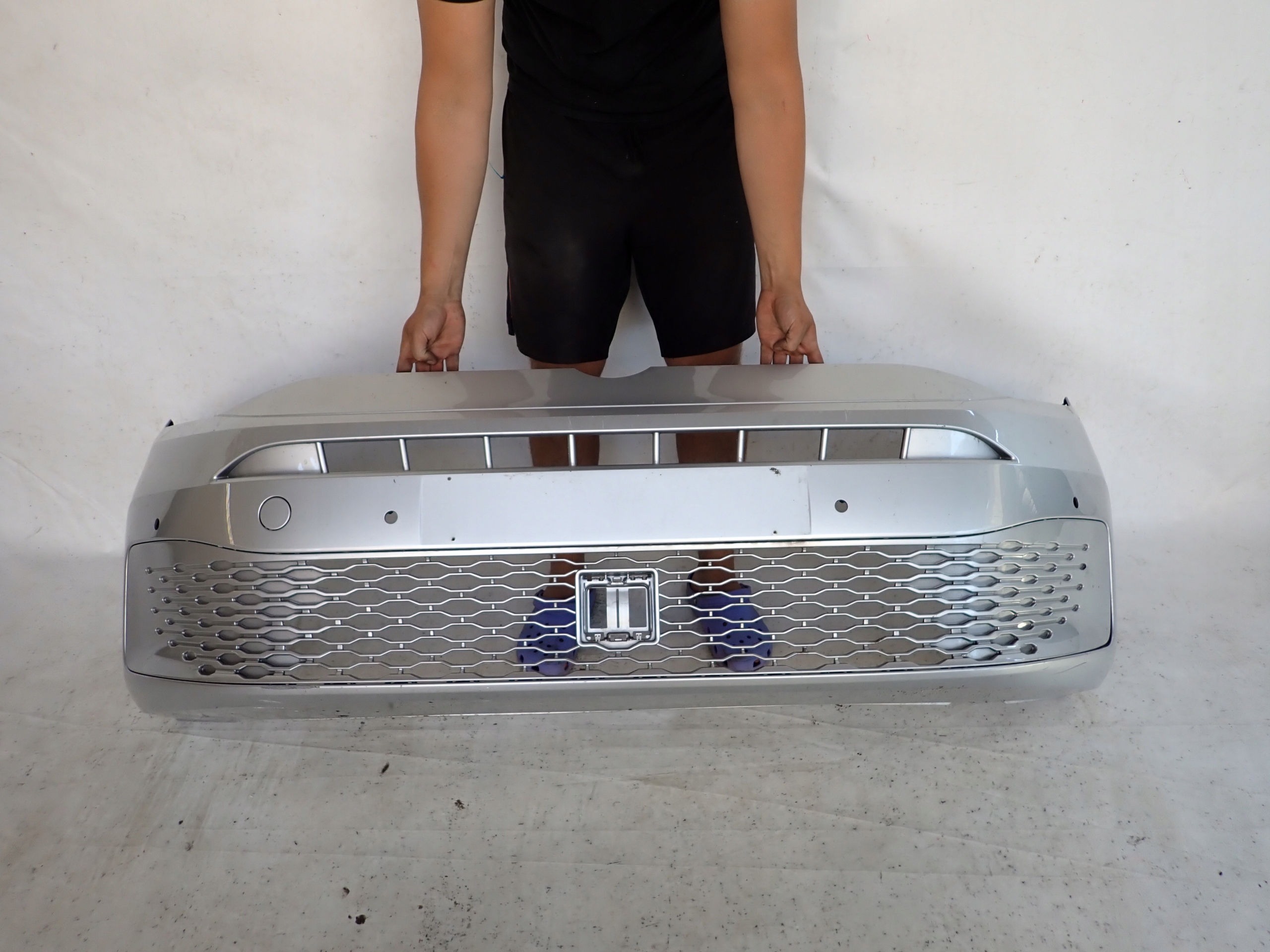 VW CADDY IV 4 20-> Stoßstange vorne vorne 4PDC