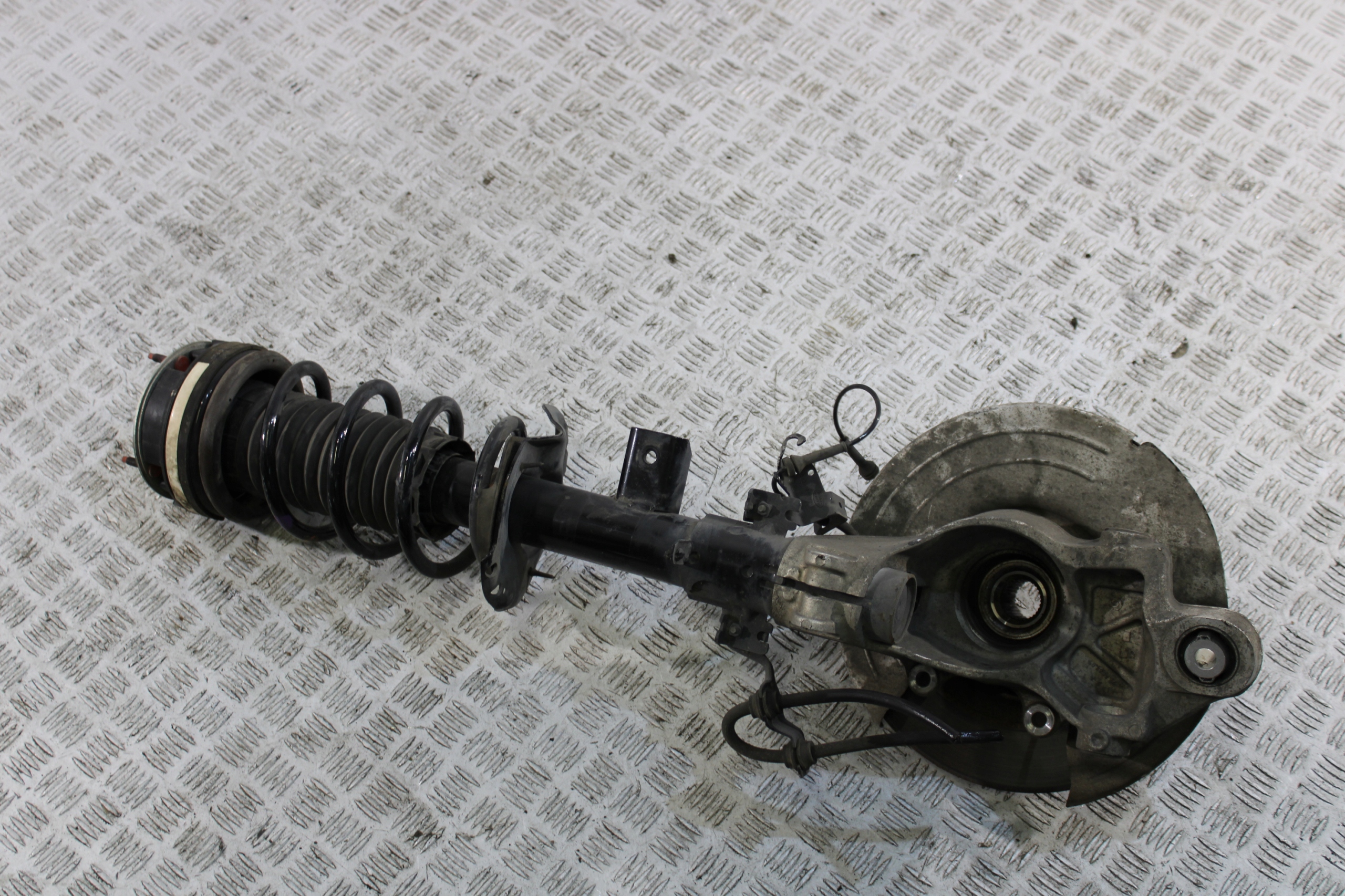 OTOČ MCPHERSON TLMIČ ĽAVÝ ZADOK EVOQUE DYNAMIC LIFT
