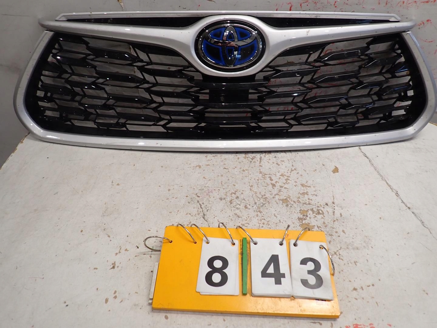 grille TOYOTA HIGHLANDER 2019- 53111-0E250