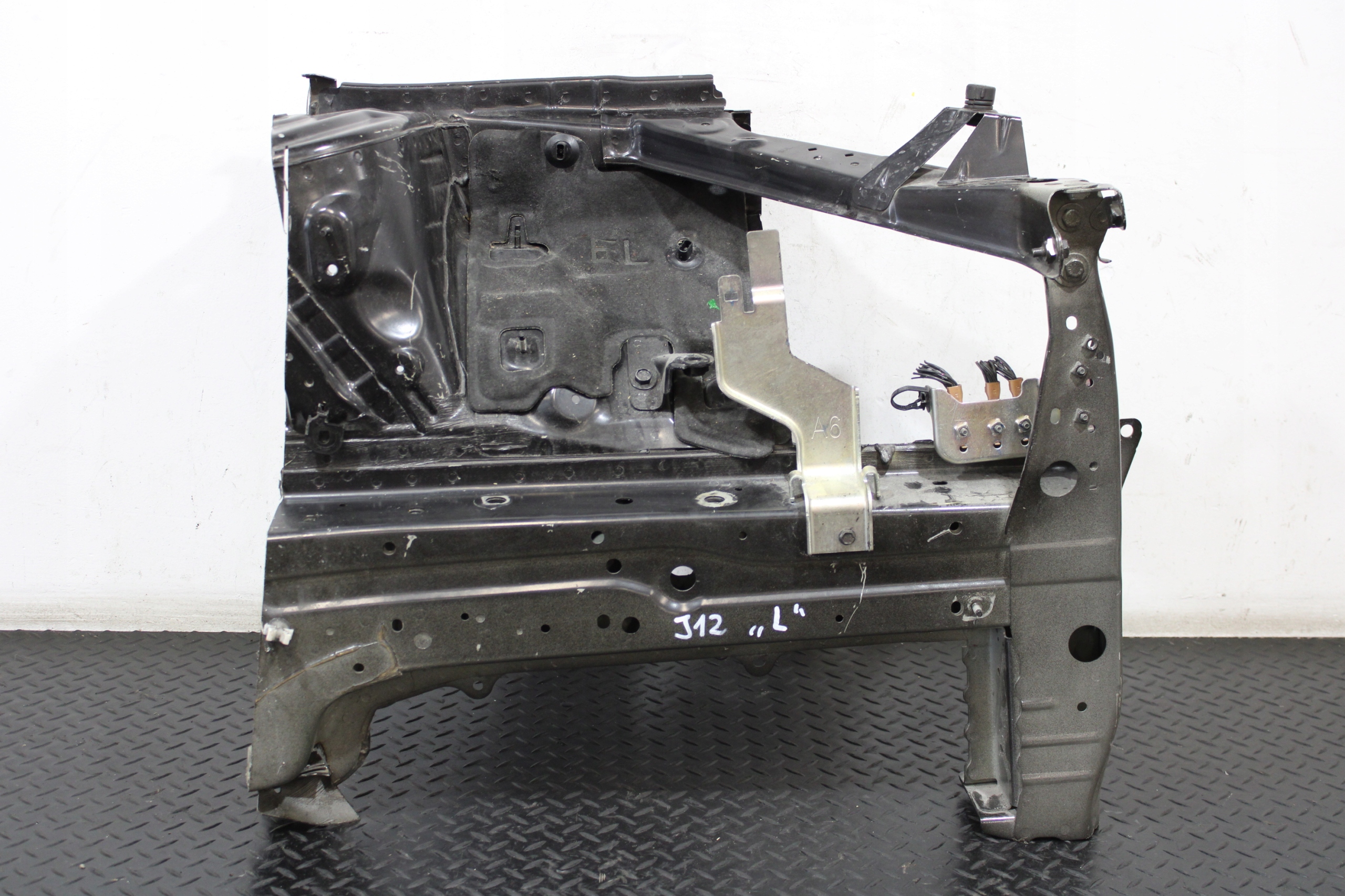 quarter quarter FARTUCH left front QASHQAI III 3 J12
