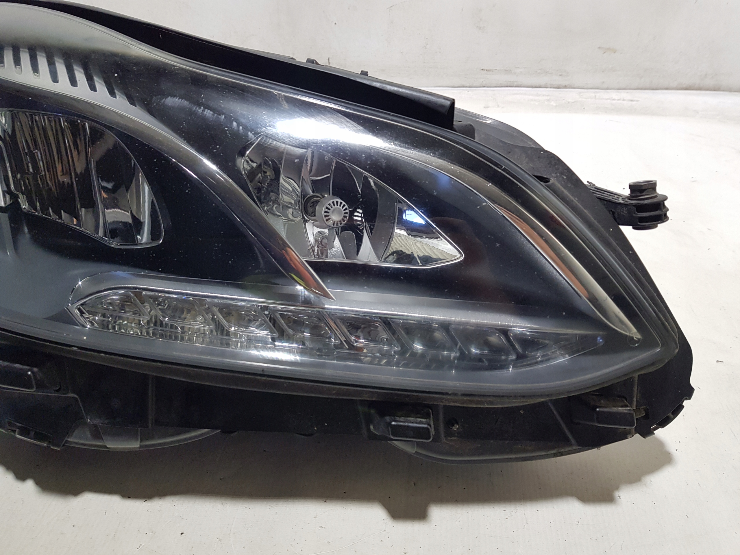 light LED right front MERCEDES W212 LIFT complete