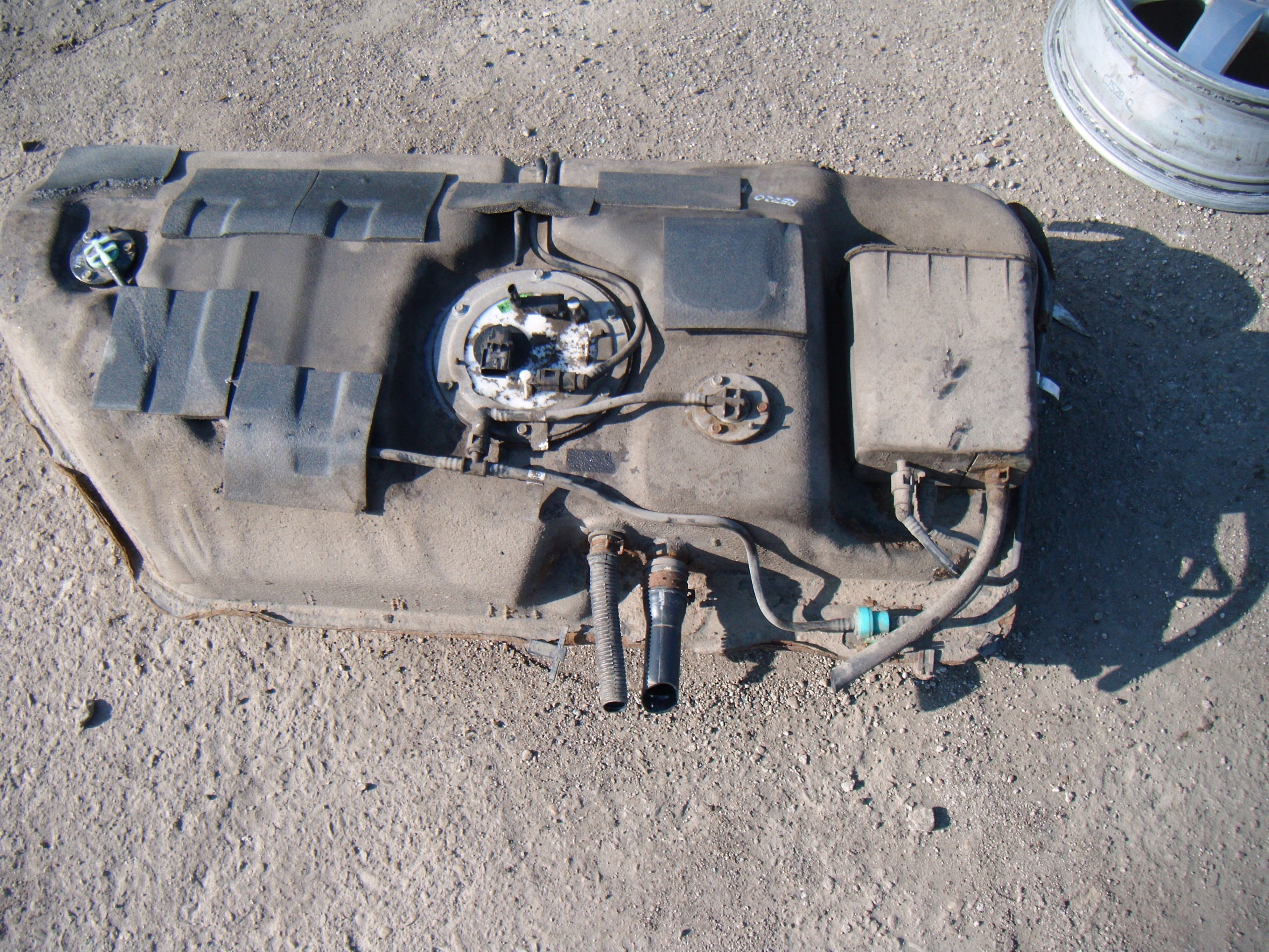 DAEWOO REZZO TACUMA 00-08 1.6 16V ZBIORNIK PALIWA