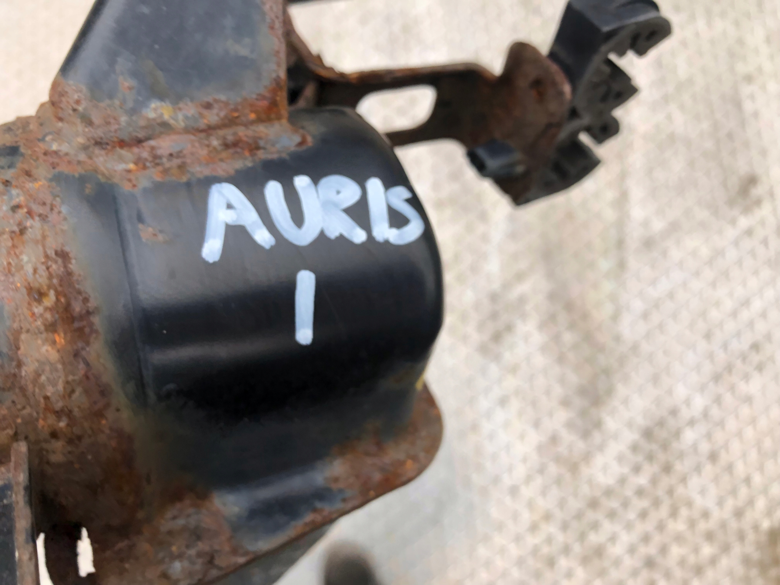 Supporti motore usato TOYOTA AURIS e