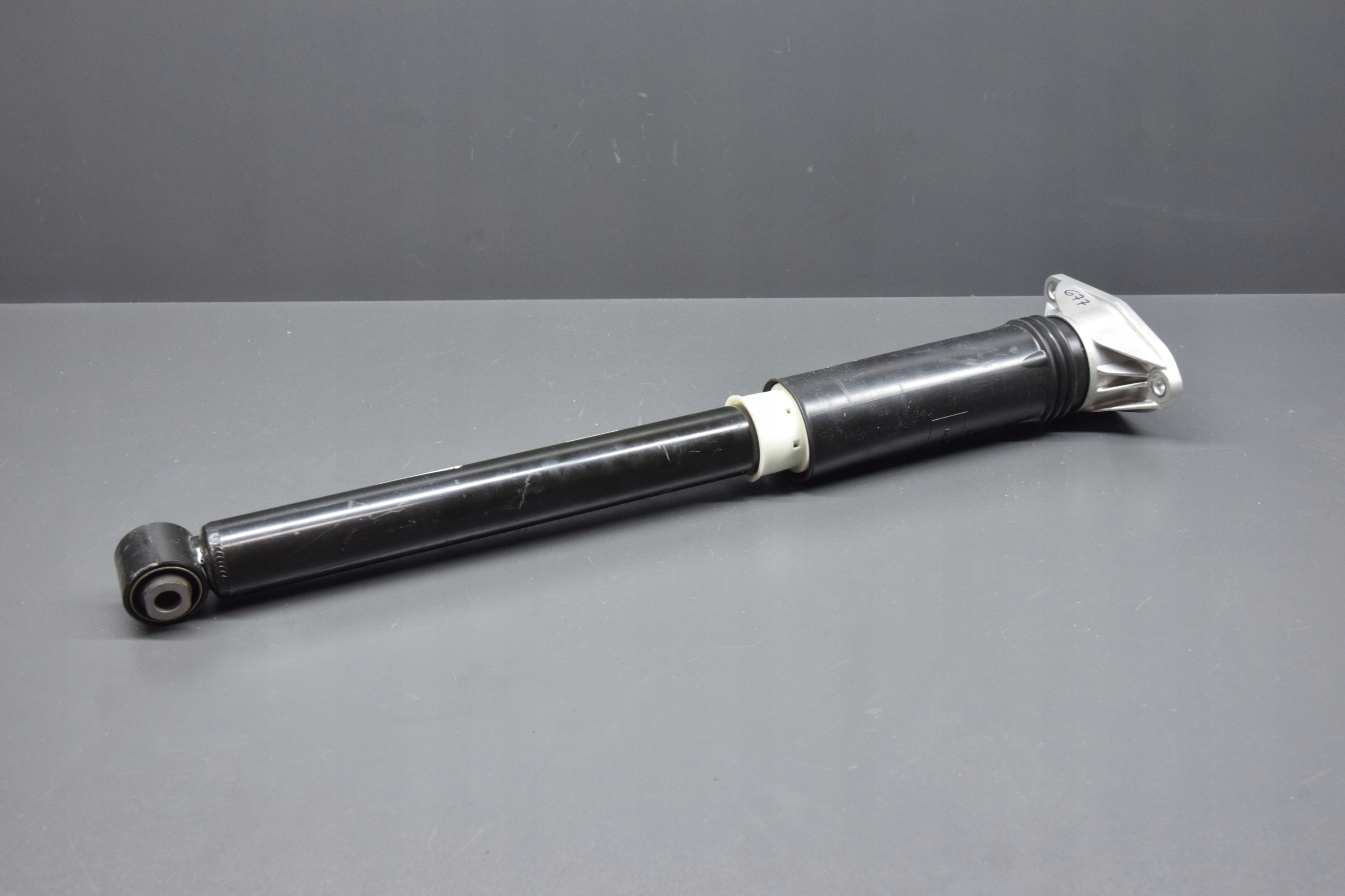 shock absorber left right rear part BMW 2 U06