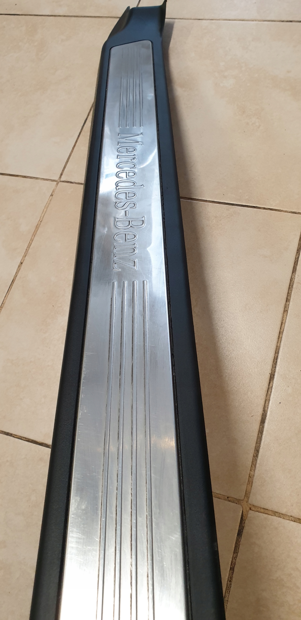 moulding threshold of the threshold cap left MERCEDES E W207 COUPE OE