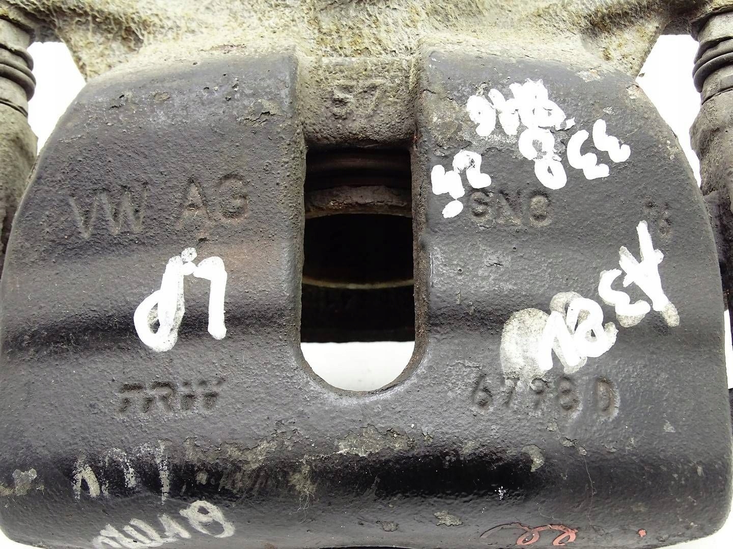 strmeň Brzdový ľavý predok predný AUDI A3 8V LEON III
