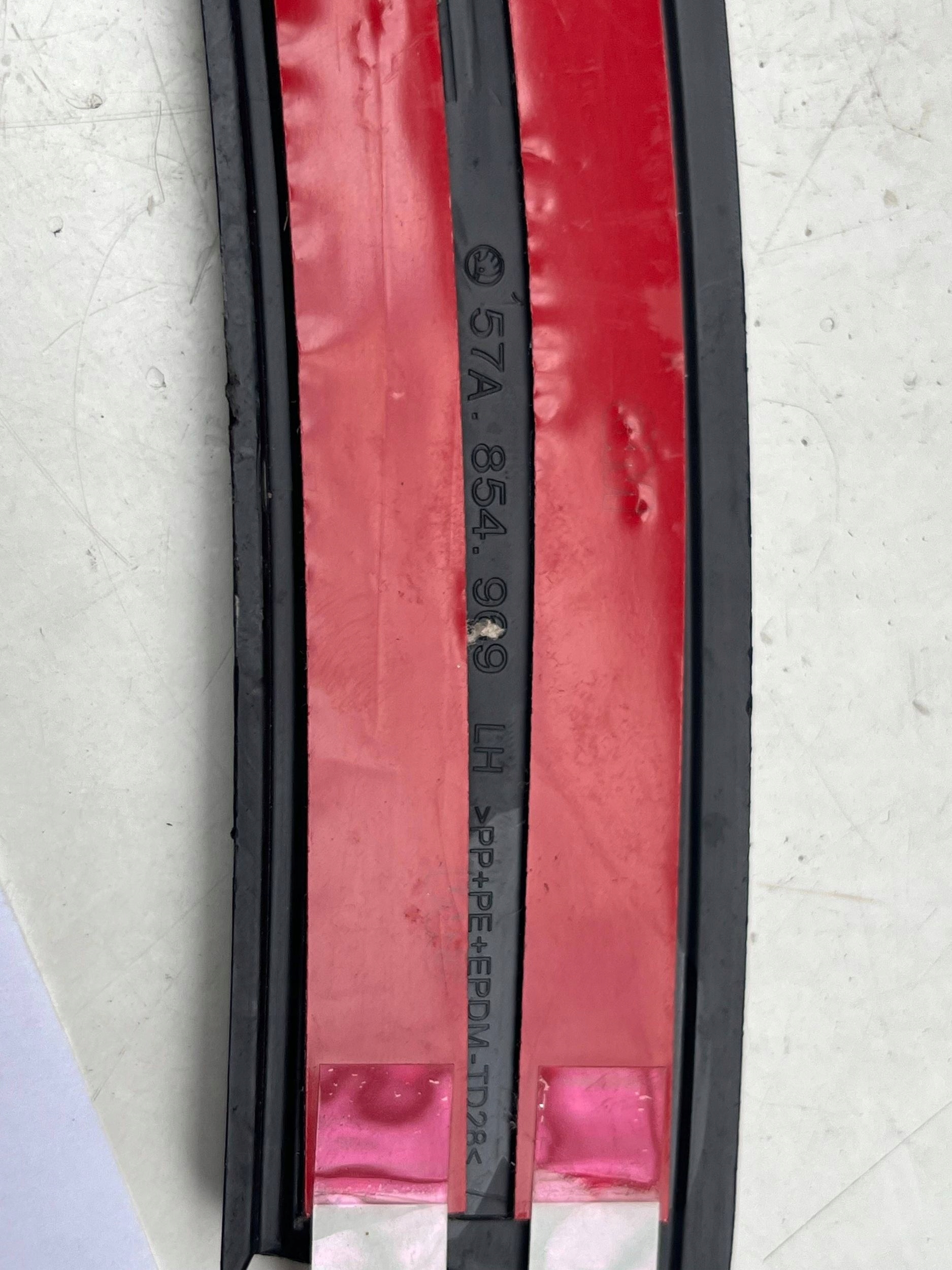 modanatura parafango sinistra SEAT ATECA 57A854969LH !J