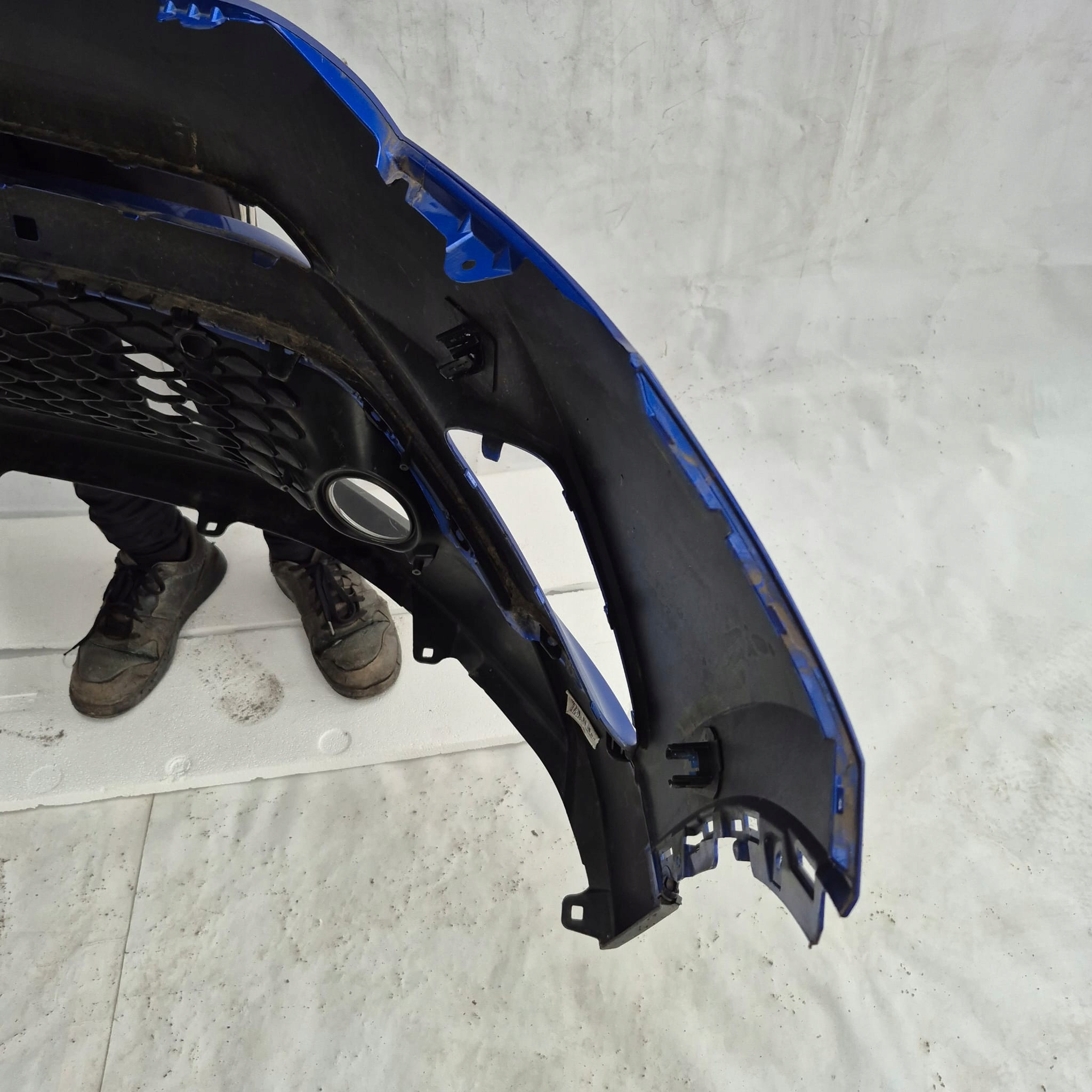 TOYOTA C-HR and 1 16-19 bumper front front 6XPDC