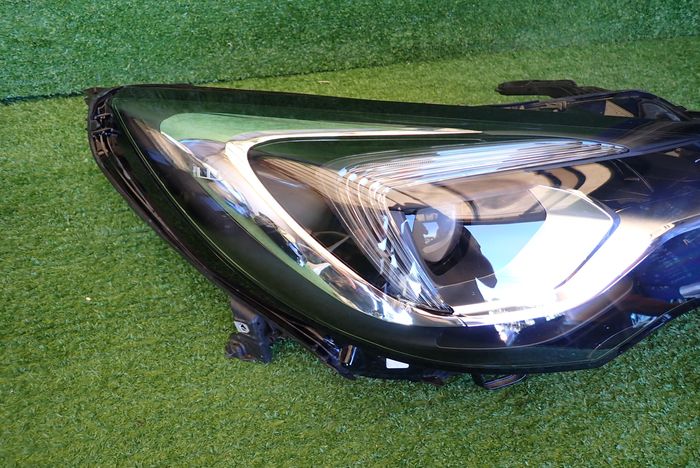 OPEL ASTRA K V LUX 16- reflektor right light right