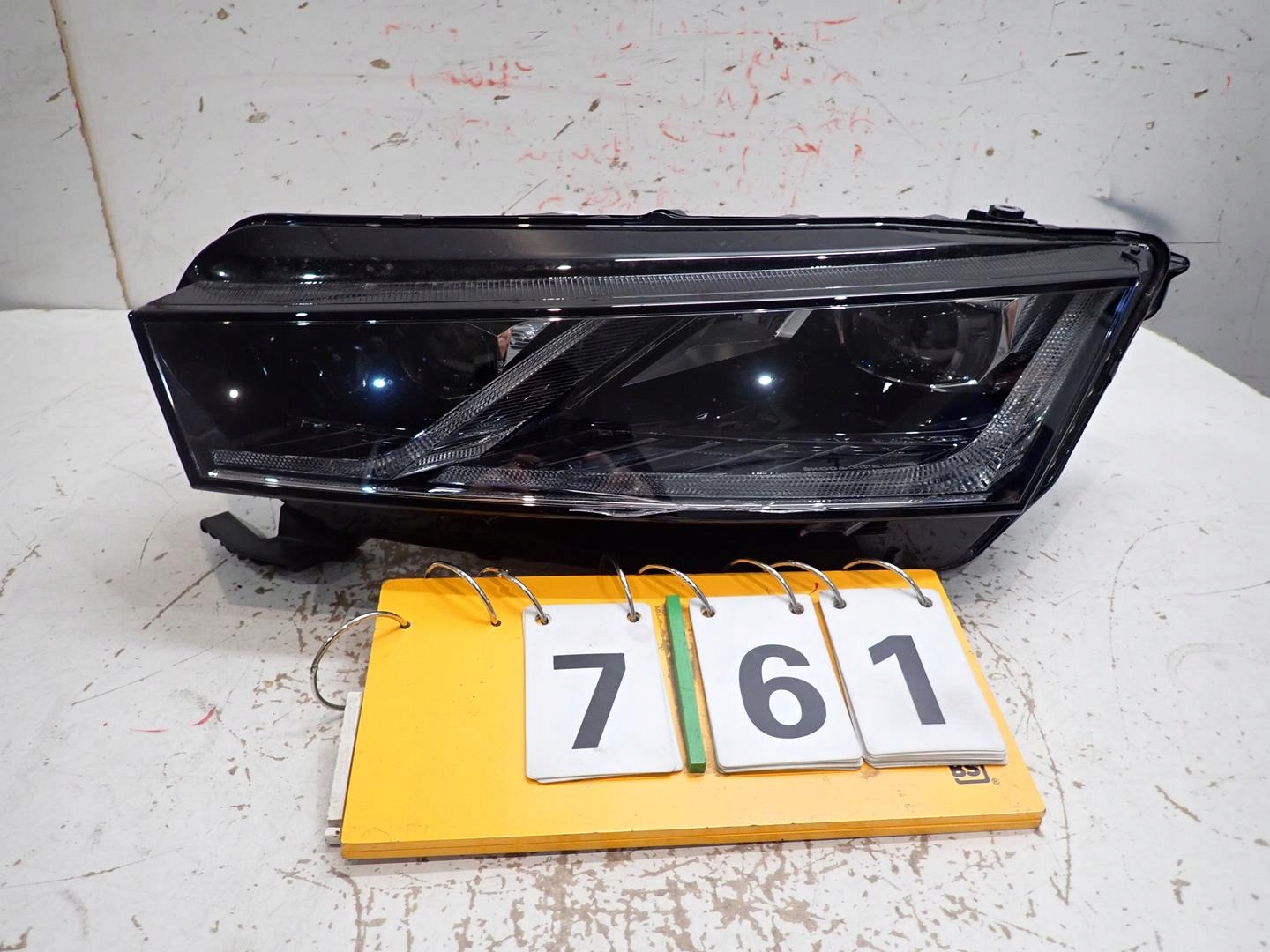 light front front left SKODA OCTAVIA IV 2020- FULL LED 5E4941015B
