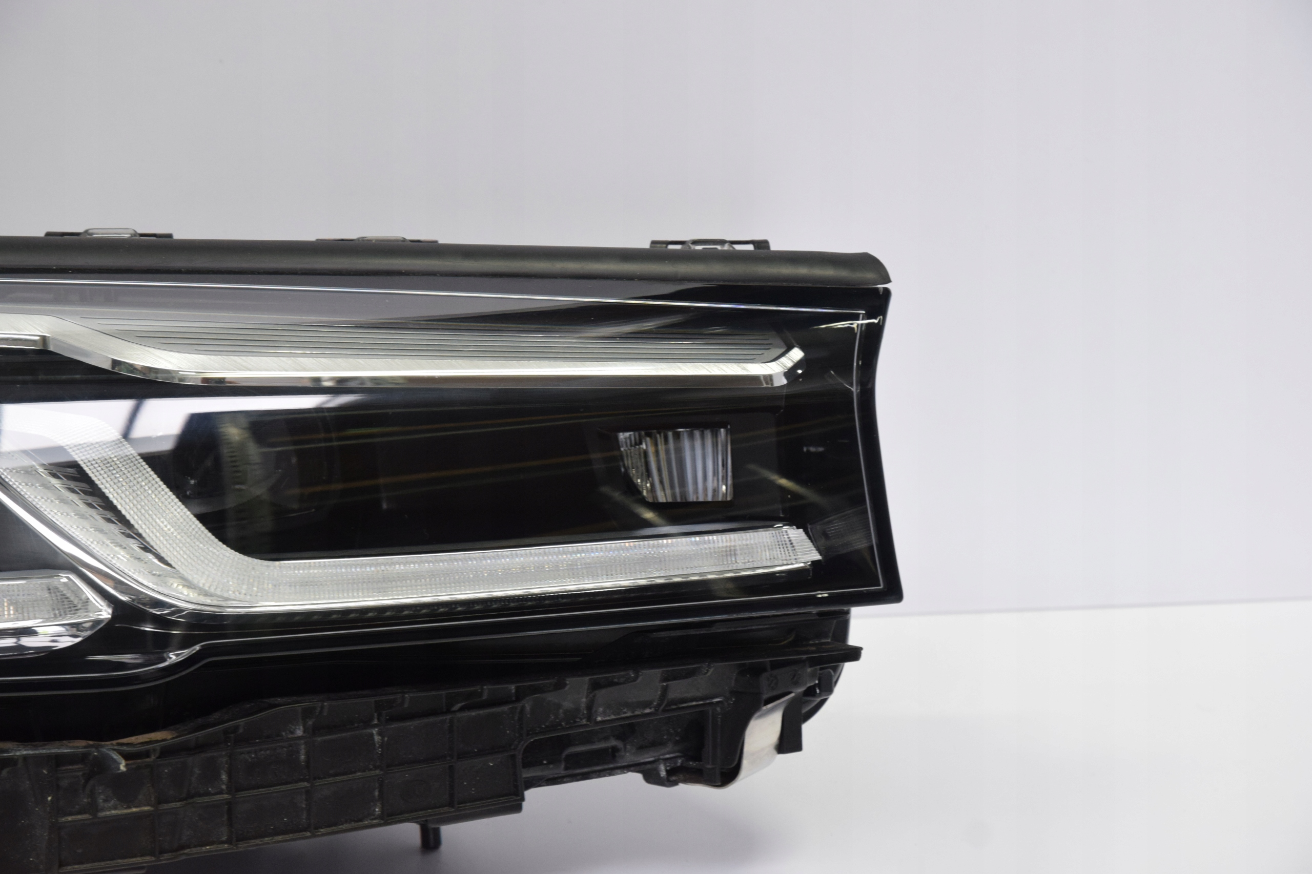 light right BMW 5 G30 G31 LCI LED ADAPTIVE