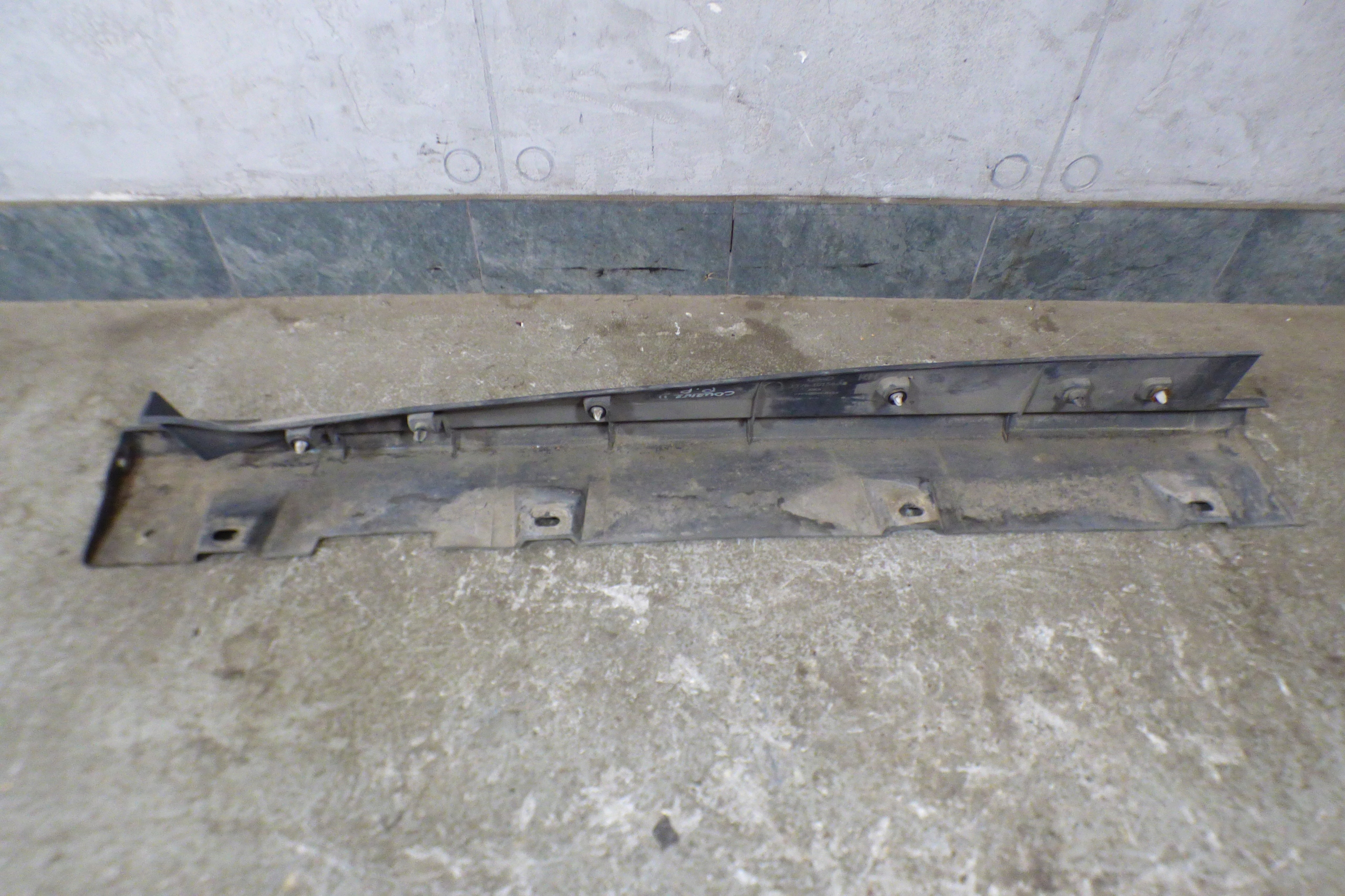 moulding threshold left right front ET76-10155AE ET76-10154-AE COURIER II MK2