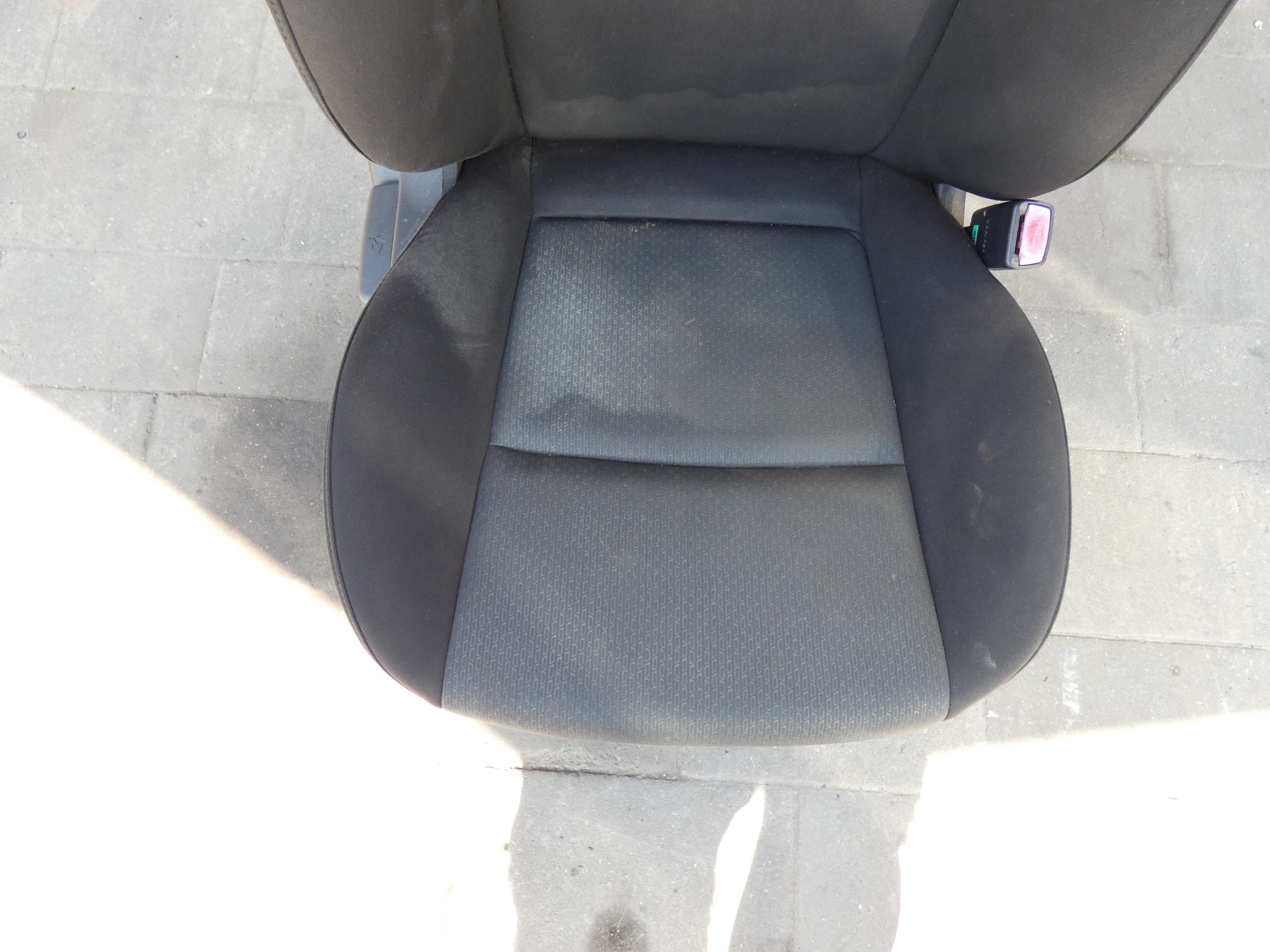 sedačka pravý předek spolujezdce HYUNDAI I30 a FD 5D 07-12