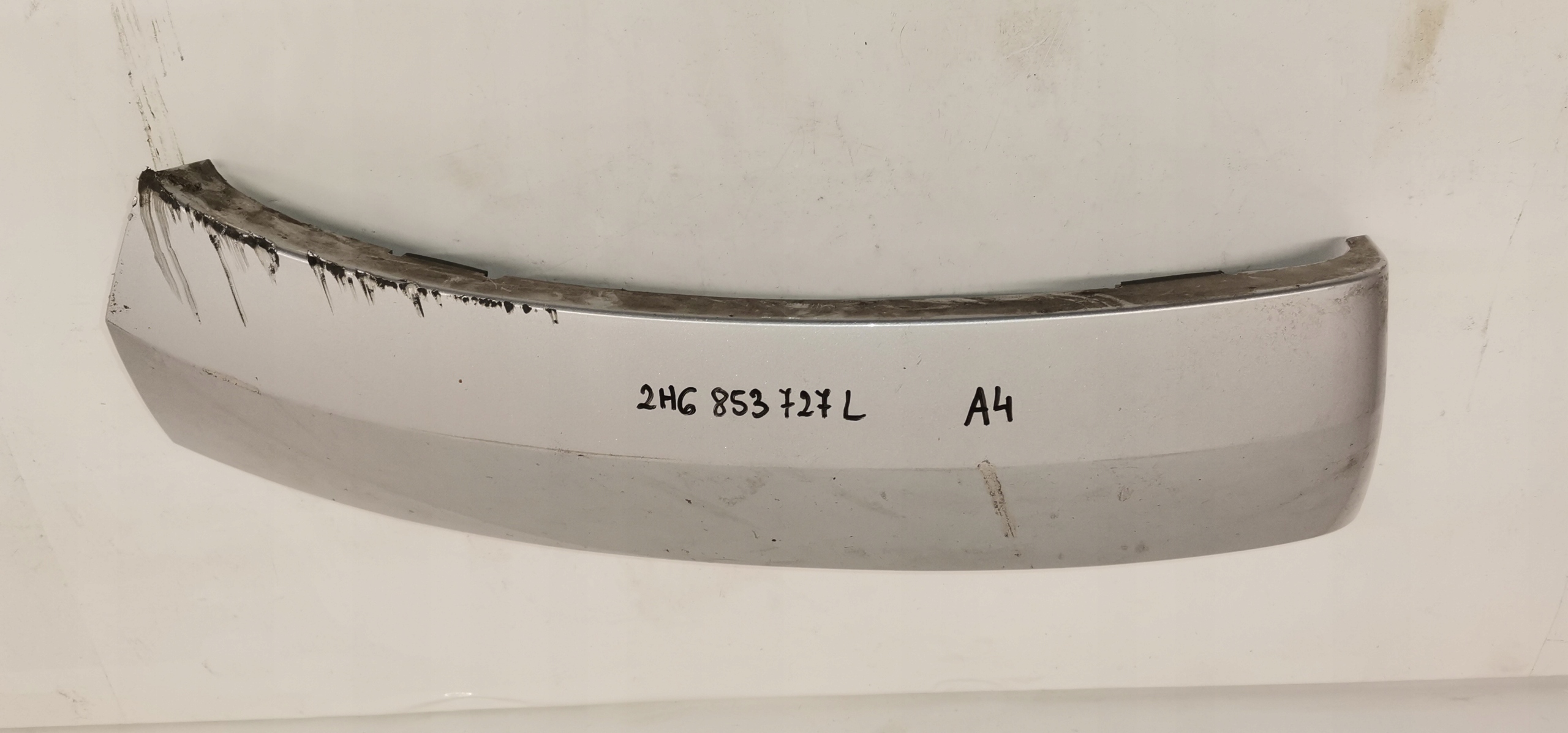 VW AMAROK БАМПЕР ПЕРЕДНИЙ ЛЕВЫЙ 2H6853727L