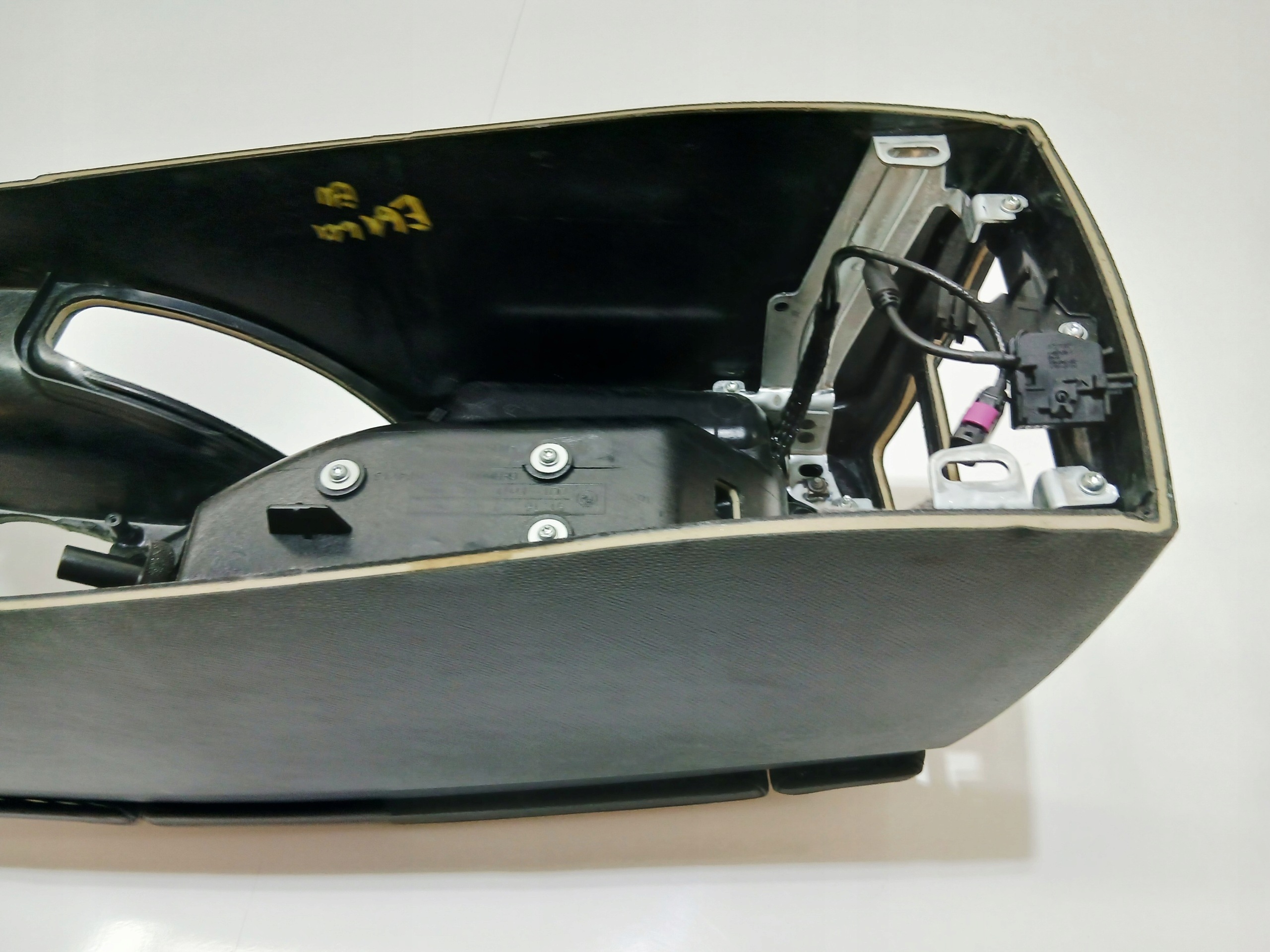 bracciolo BMW E60 E61 LCI EU 7034086 (0000471)