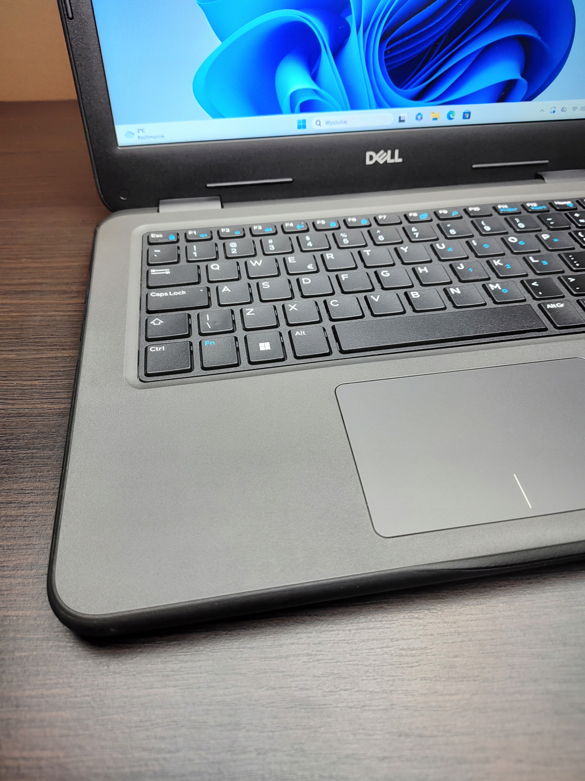 Dell Latitude 3310
