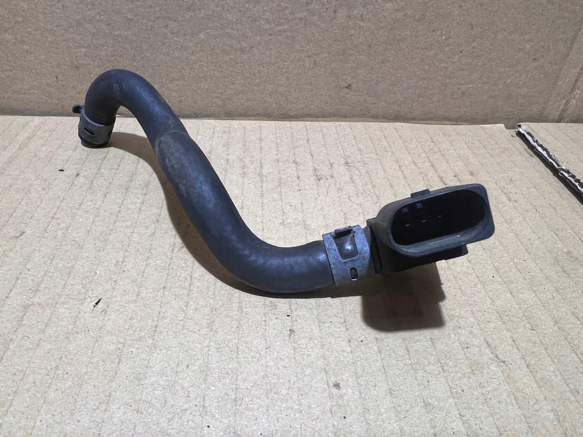 AUDI VW SKODA Abgasdruck sensor 04L906051B