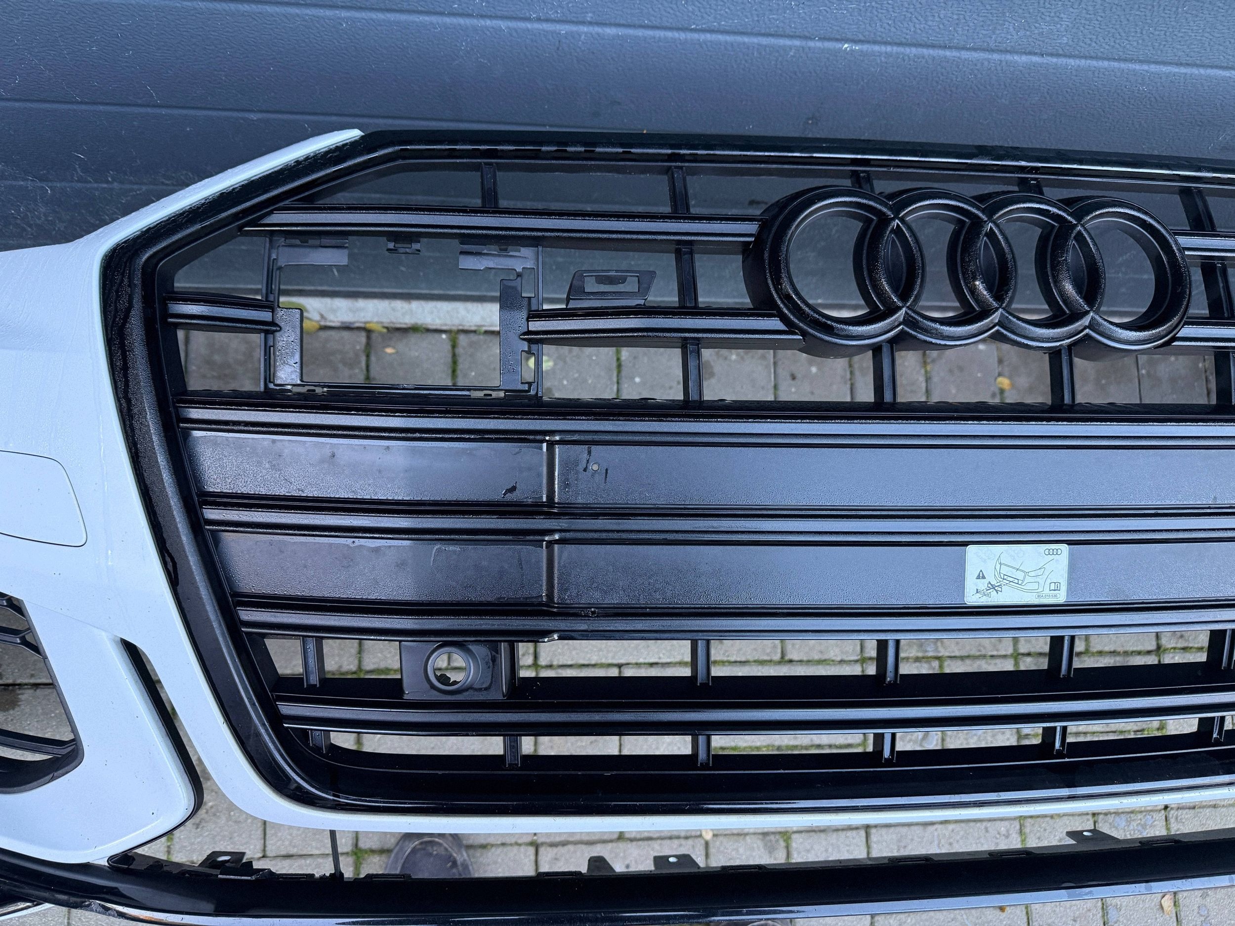 Audi A6 4K0 S line 18- stoßstange vorne vorne