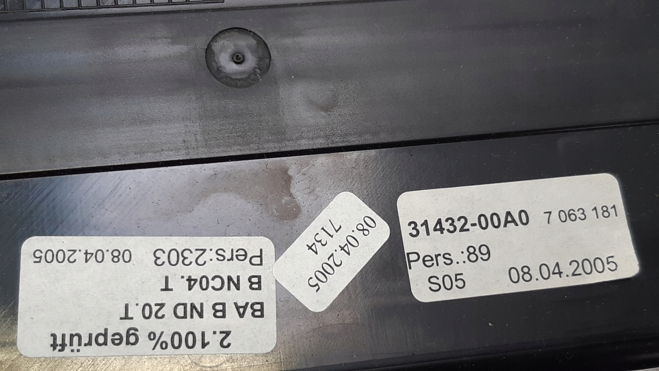 bracket for 7063181 BMW E61 525i
