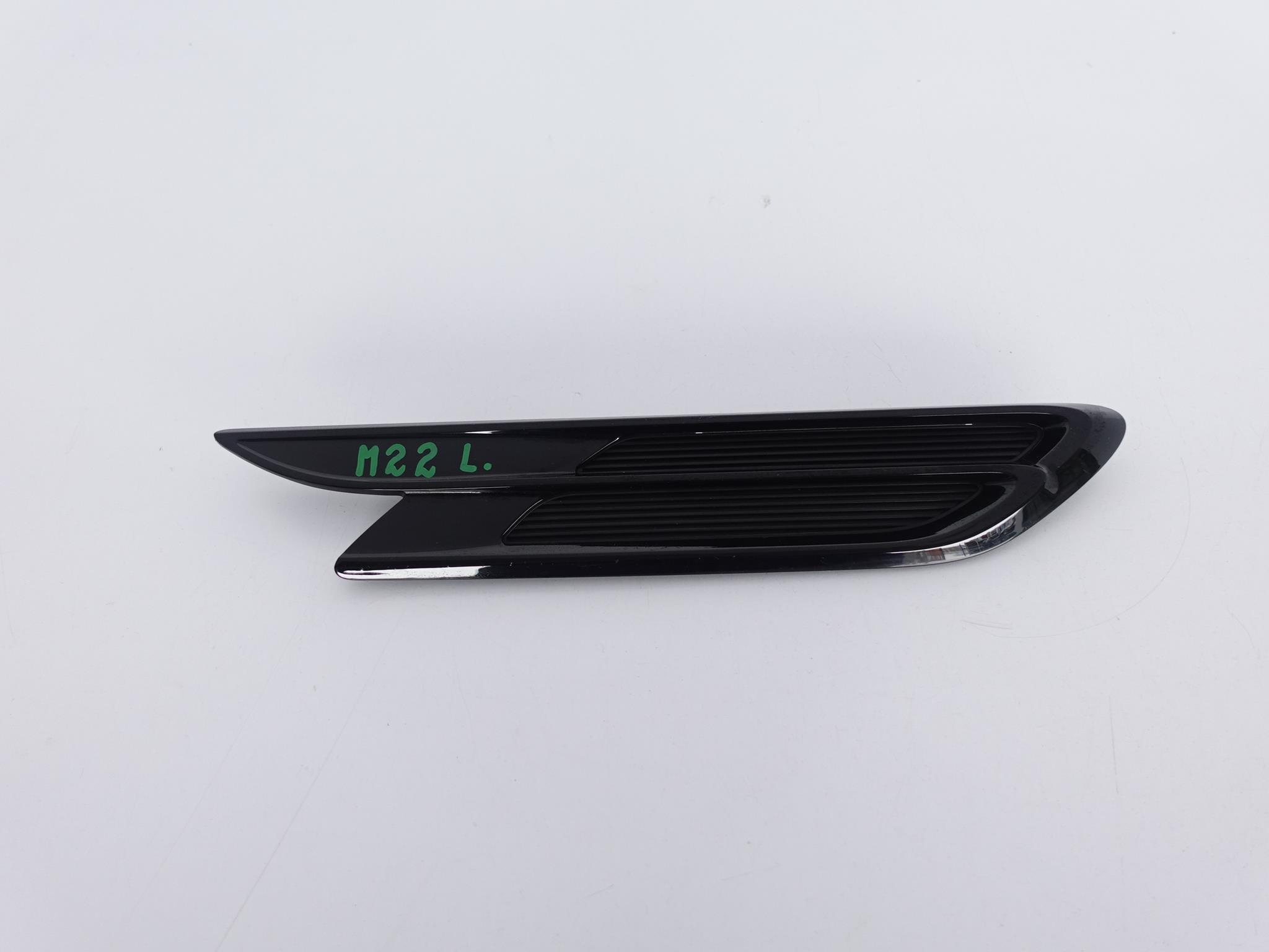 BENTLEY 3SE FLYING SPUR 19- moulding cap right