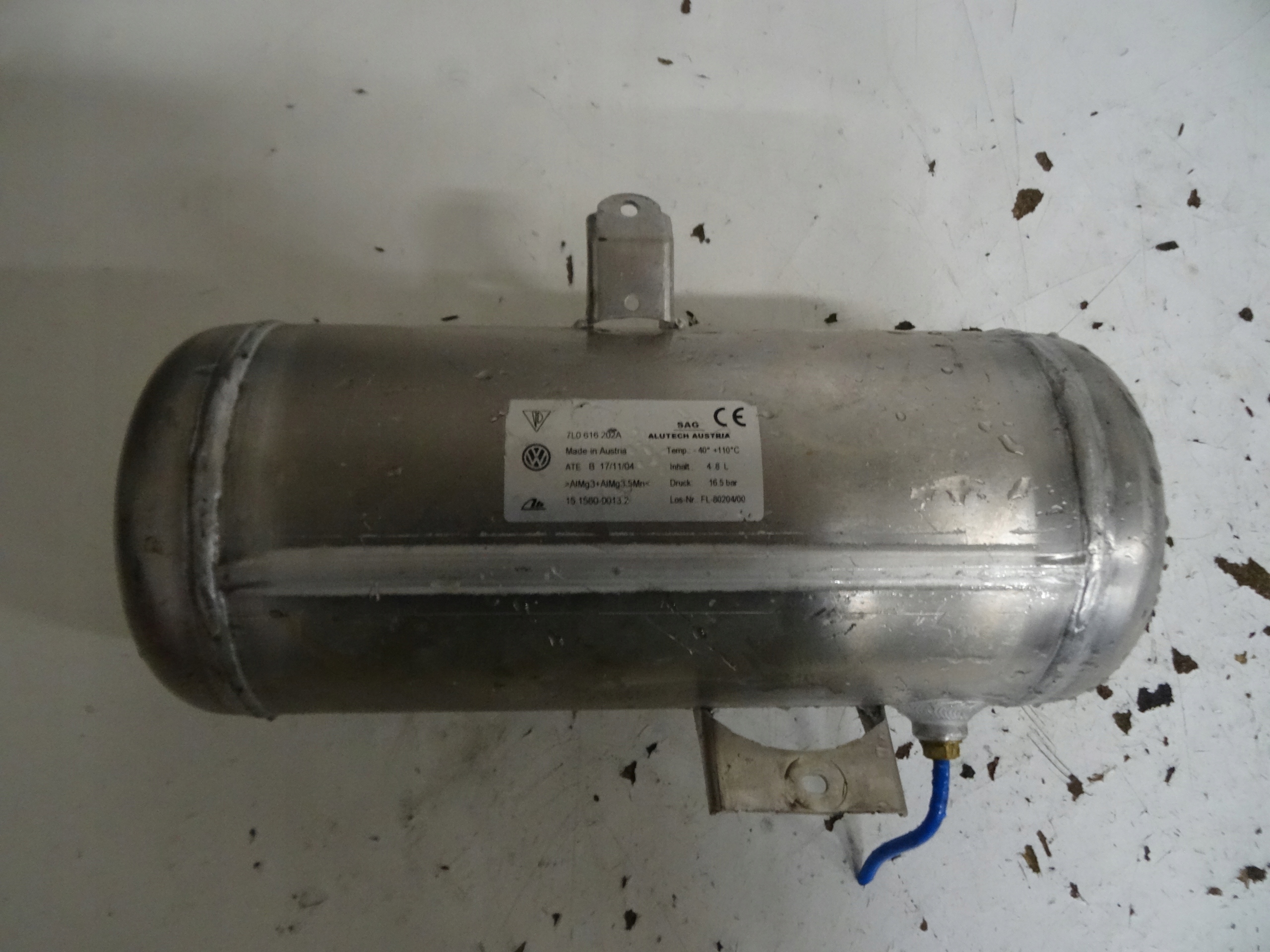 ZBIORNIK PODCIŚNIENIA 7L0616202A