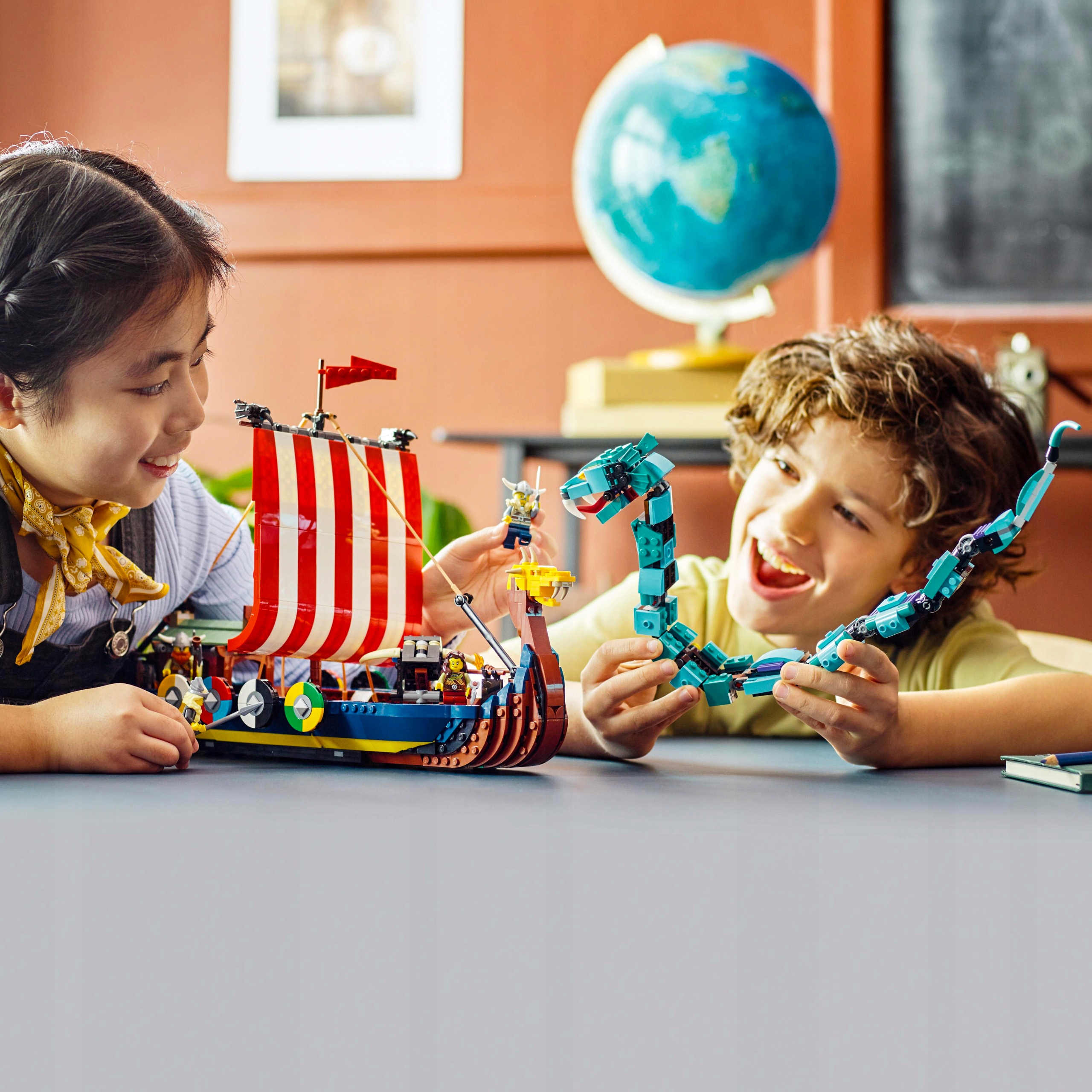 LEGO CREATOR 3W1 STATEK WIKINGÓW WĄŻ Z MIDGARDU Liczba elementów 1192 szt.