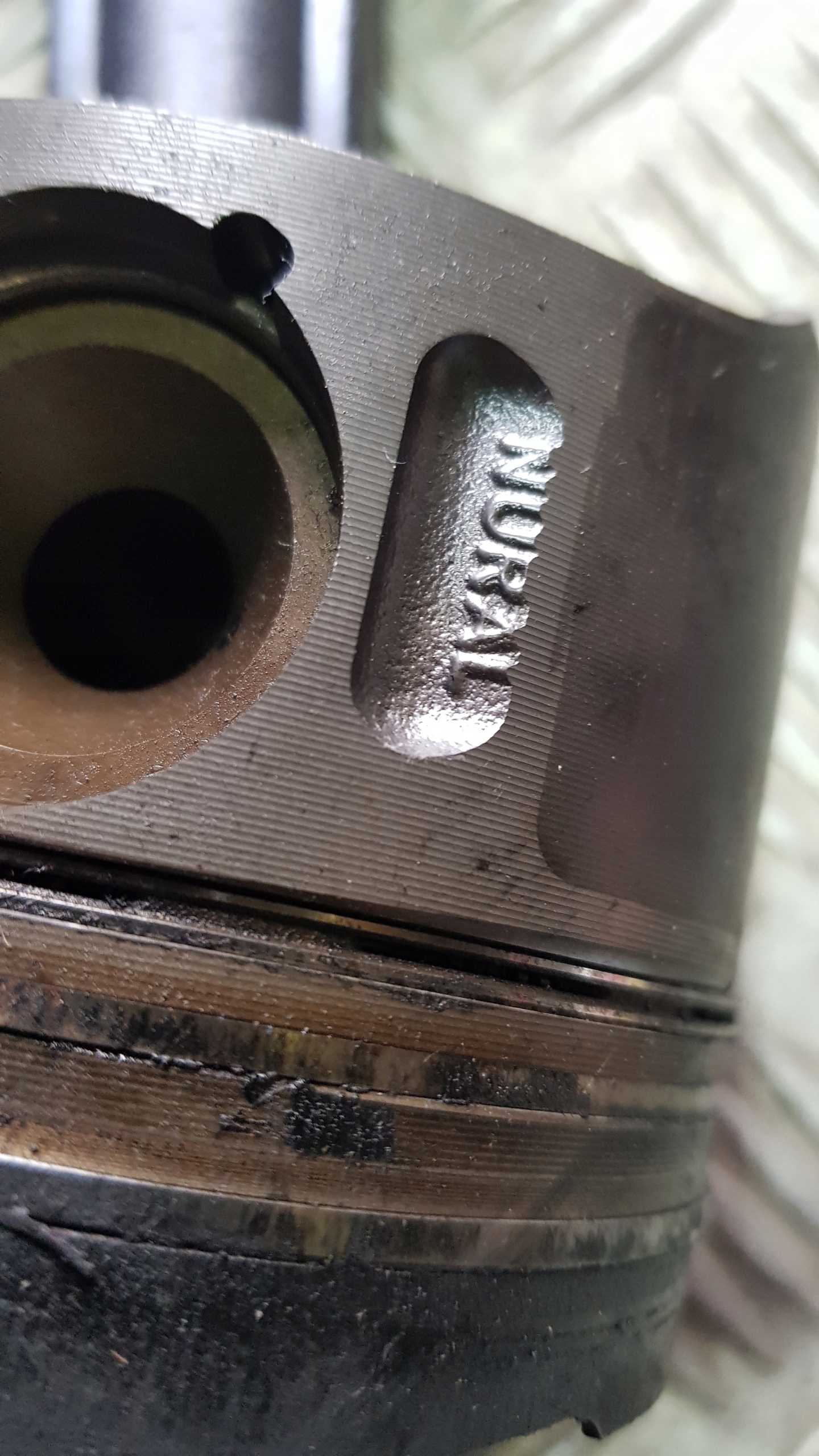 MERCEDES W203 2.2 CDI Piston Bielle 611
