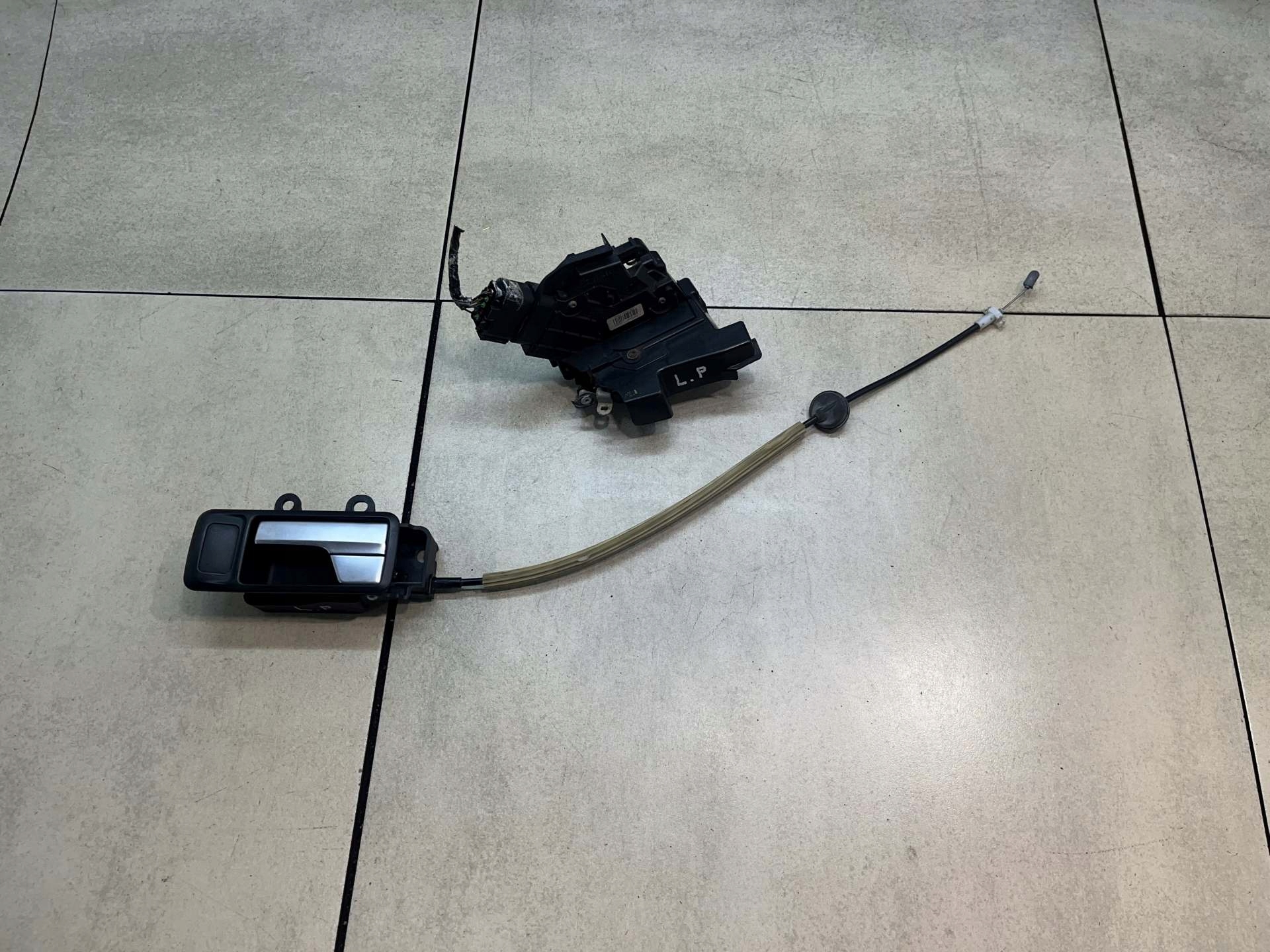 lock door left rear part 6 PIN FORD FOCUS MK2 2.0 D 4M5AA26413BB