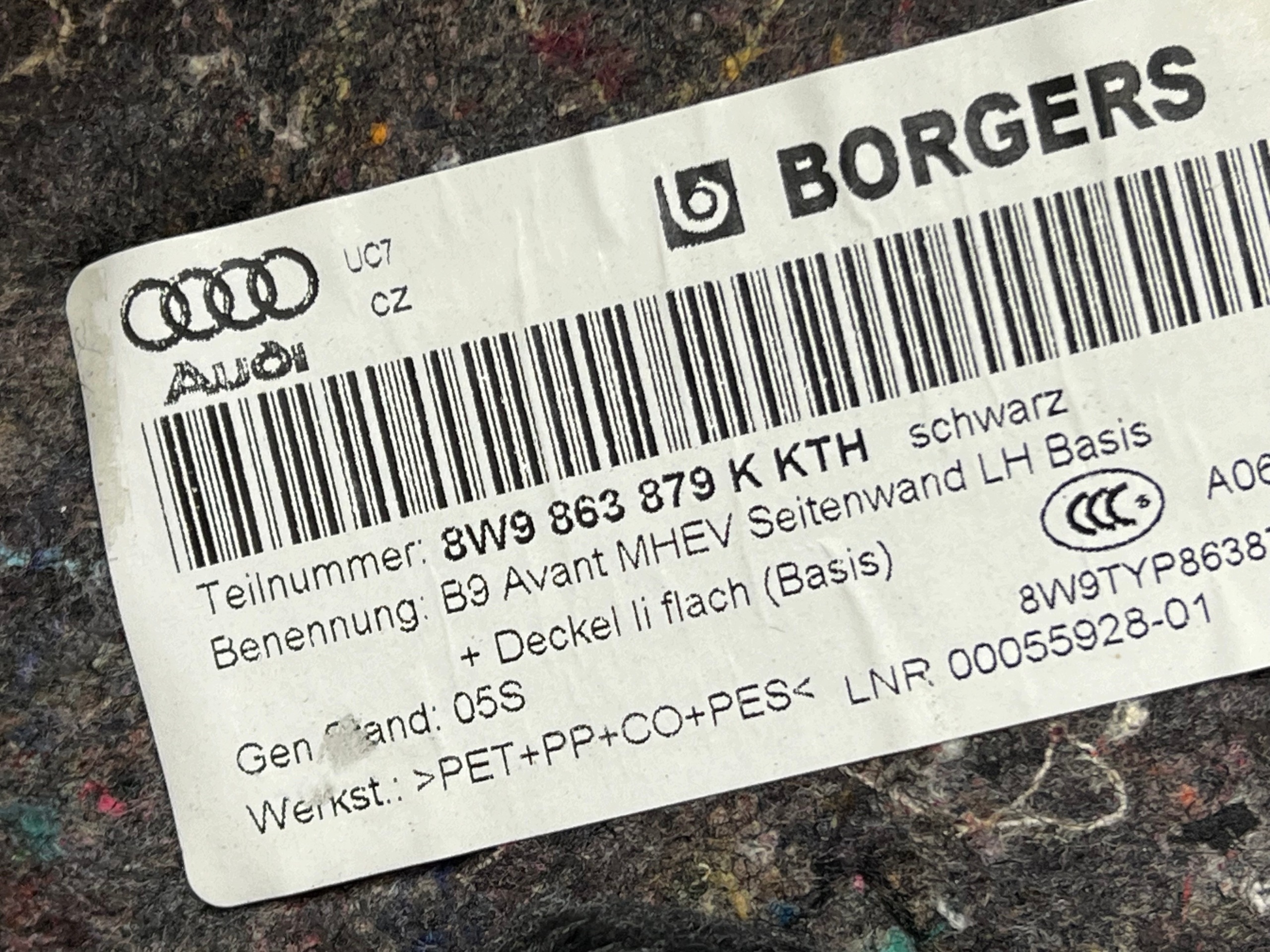 boot upholstery left AUDI A4 B9 Kombi 8W9863879K cover
