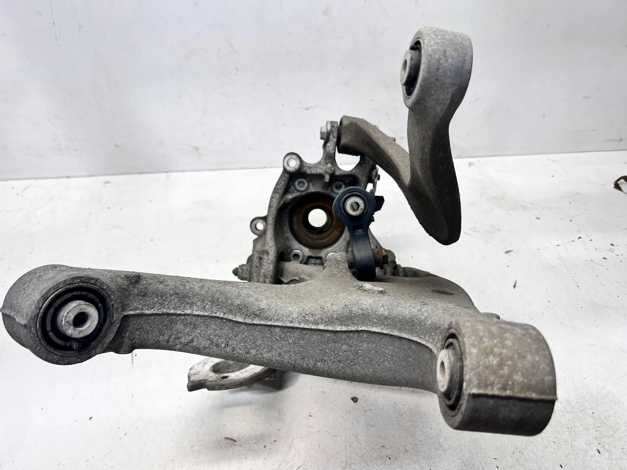 swing right rear part AUDI A6 C7 A7 Q5 8R0505312F complete