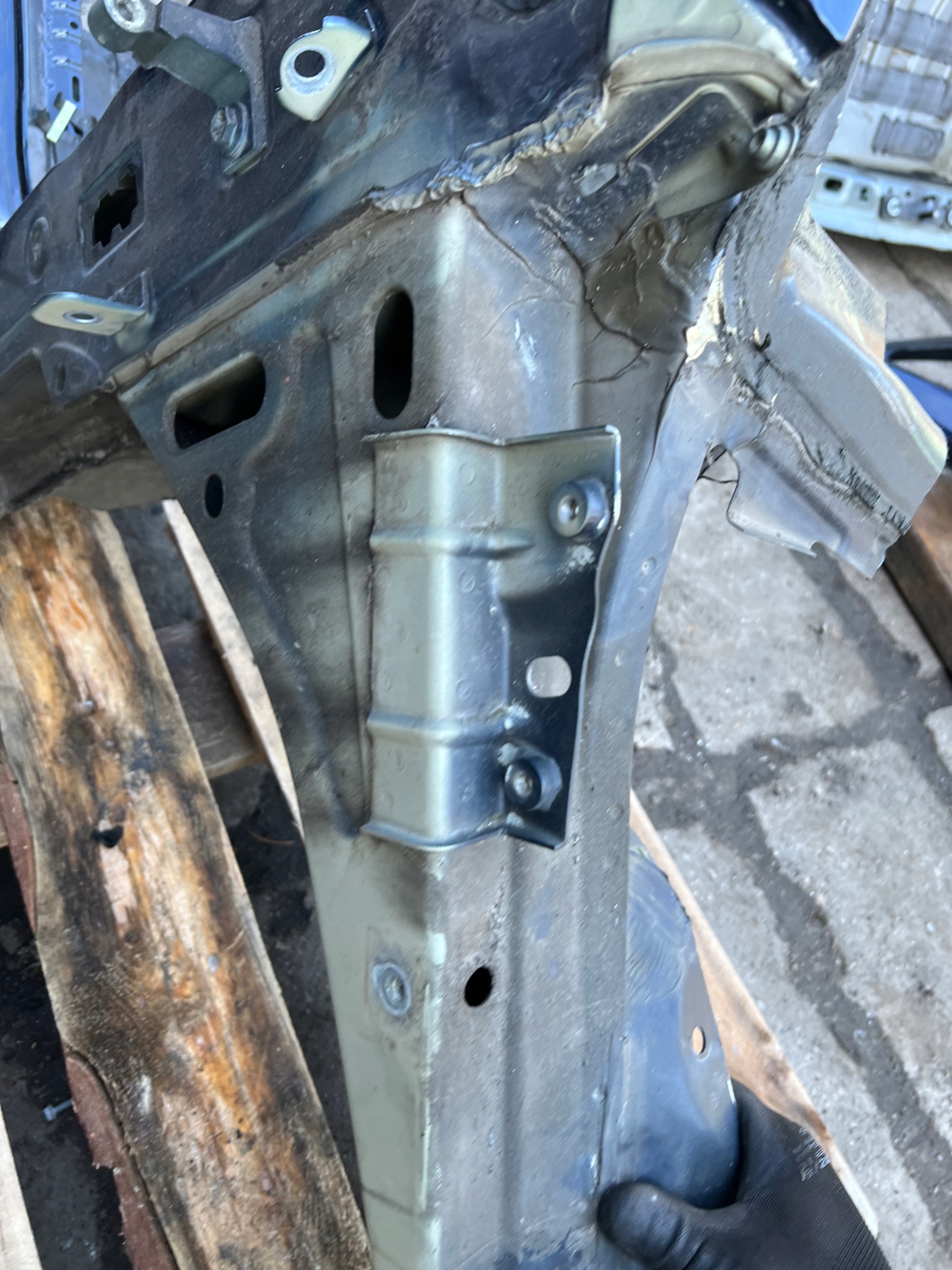 VOLKSWAGEN GOLF VII quarter quarter right front front FARTUCH threshold
