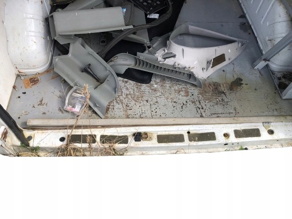 TRANSIT MK7 06-13R PAS TYŁ TYLNY WANNA PODŁOGA CIĘTE