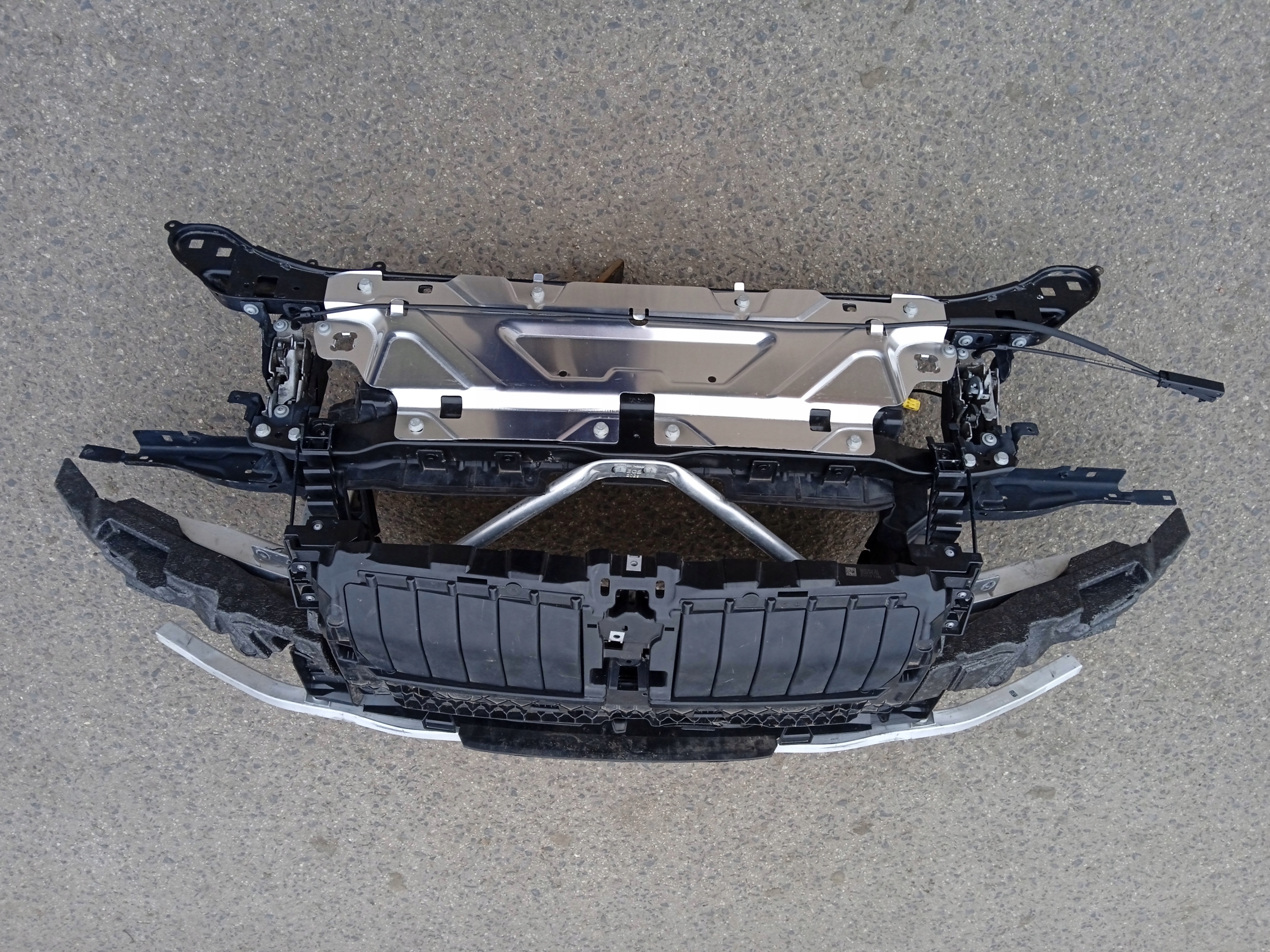 BMW 4 G22 G23 M-PAKIET MPAKIET PAS PRZEDNI WZMOCNIENIE BELKA ZAMKI Numer katalogowy części PAS PRZEDNI CHŁODNICE KPL BMW 4 G22 G23 G26 M440i ORYGINAŁ