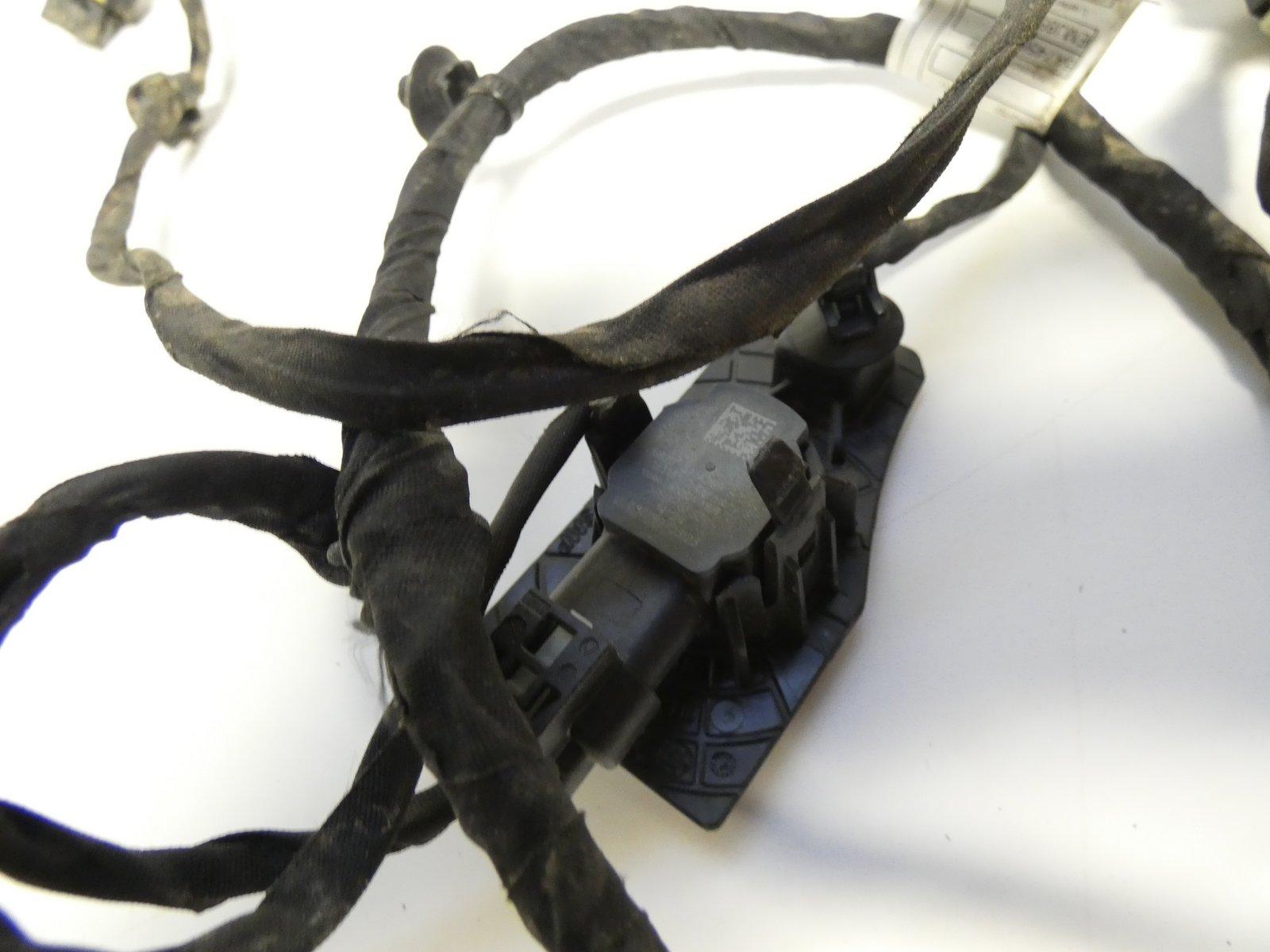 BMW 7 G70 5A74568 below 6 PDC + 2 sensors wiring bundle rear part