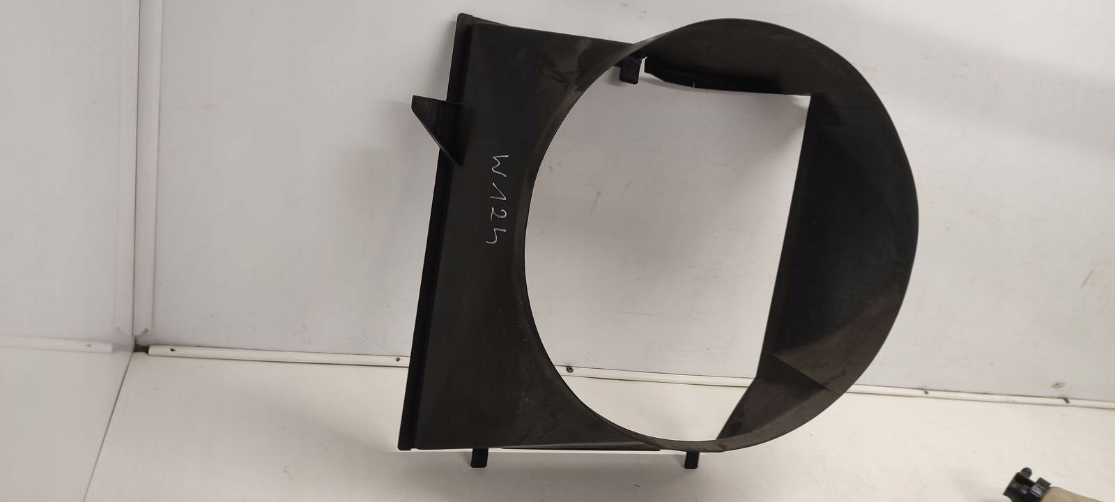 Boîte Ventilateurs Mercedes W124 2,2