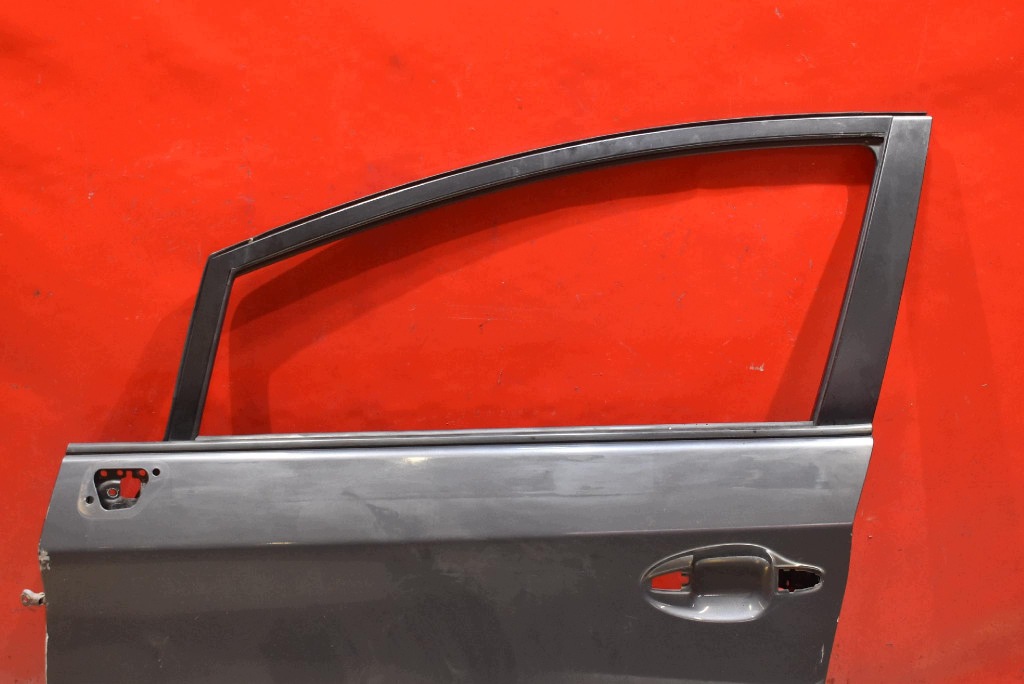 door left front front 8V1 TOYOTA PRIUS 3 III XW30 09-11