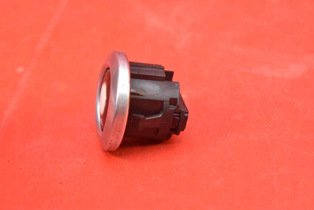 ignition key button 6954719 BMW E90 E91 2.0i 150 KM 04-10