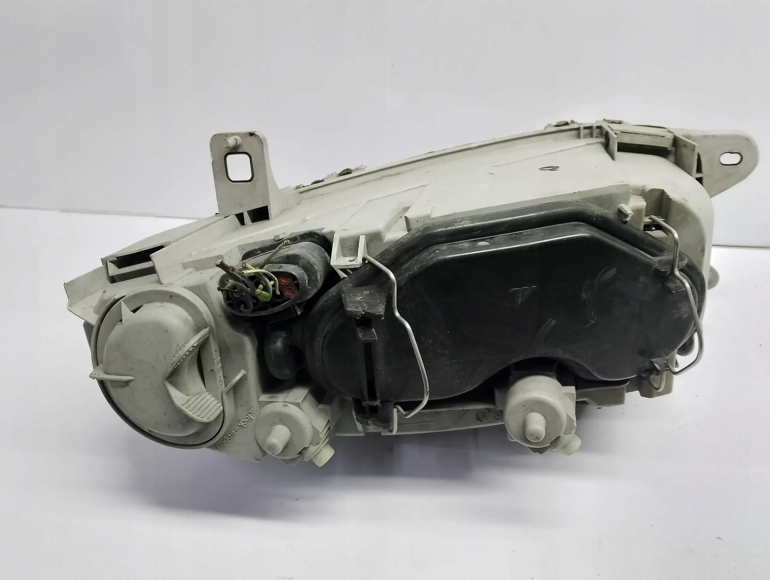 Alfa Romeo 147 2001 lights front 46826194