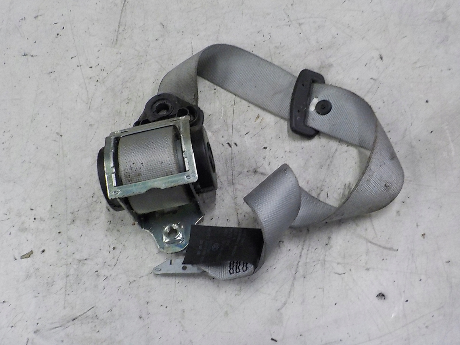 ремень безопасности opel oe 13225281