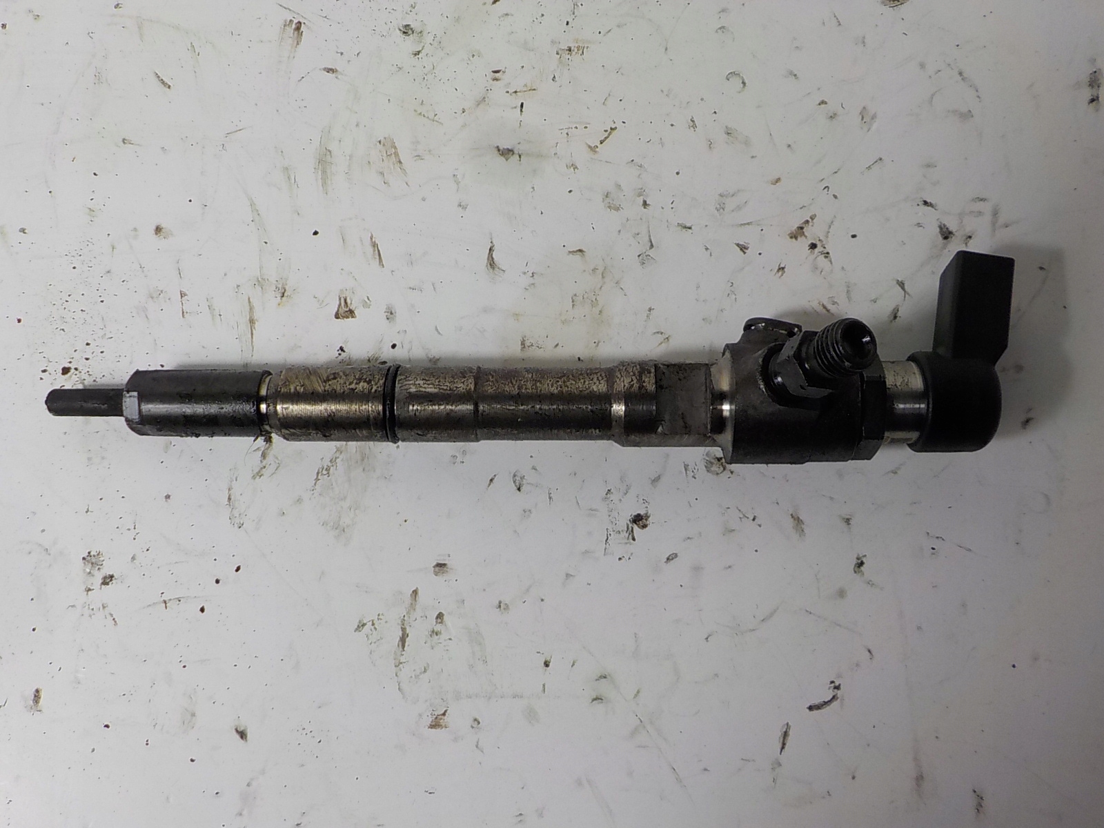 VOLKSWAGEN PASSAT B7 injector 03L130277S 1.6 TDI CONTINENTAL