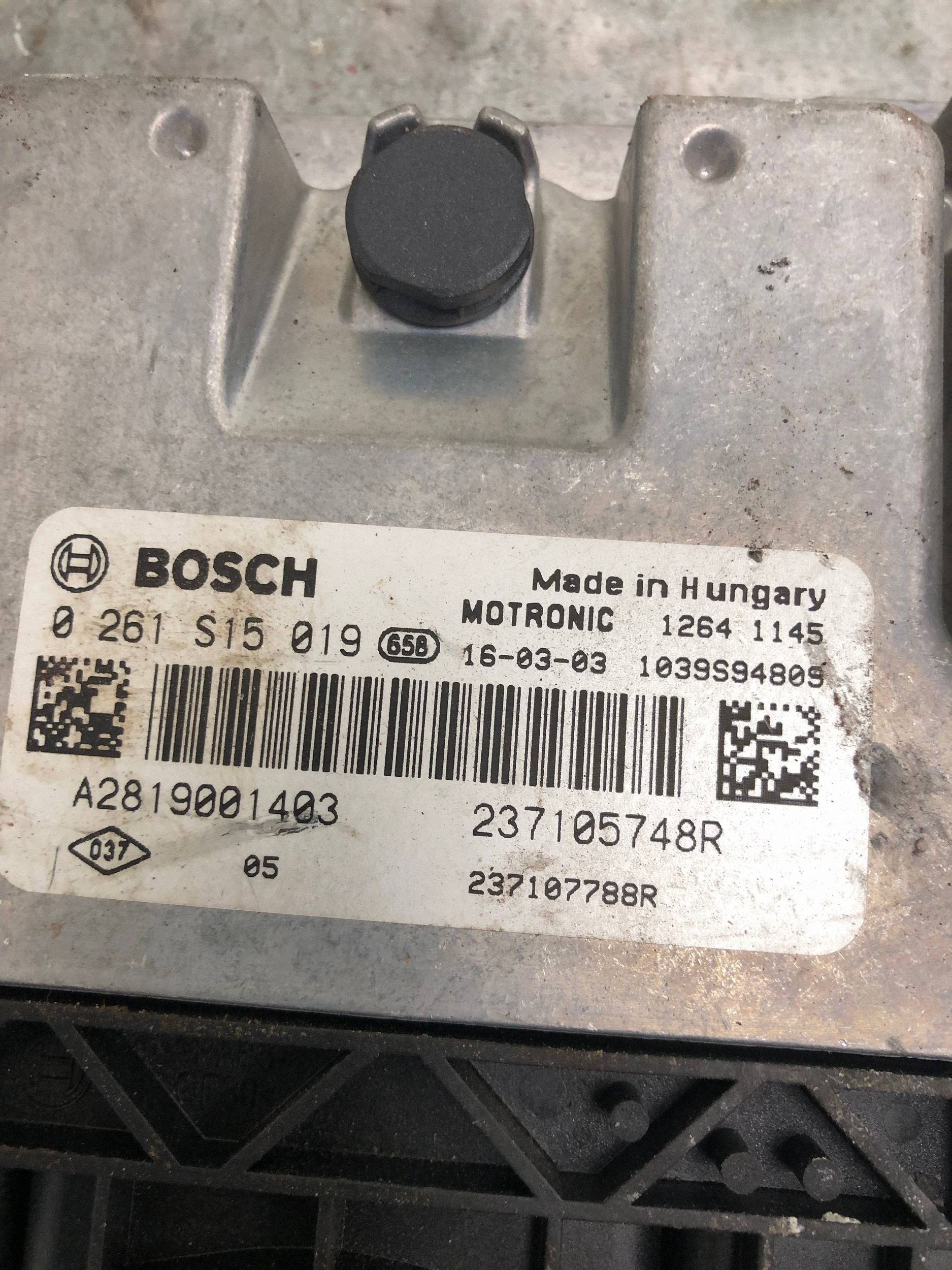 computer motore 1.0 H4DA400 RENAULT TWINGO III 237105748R