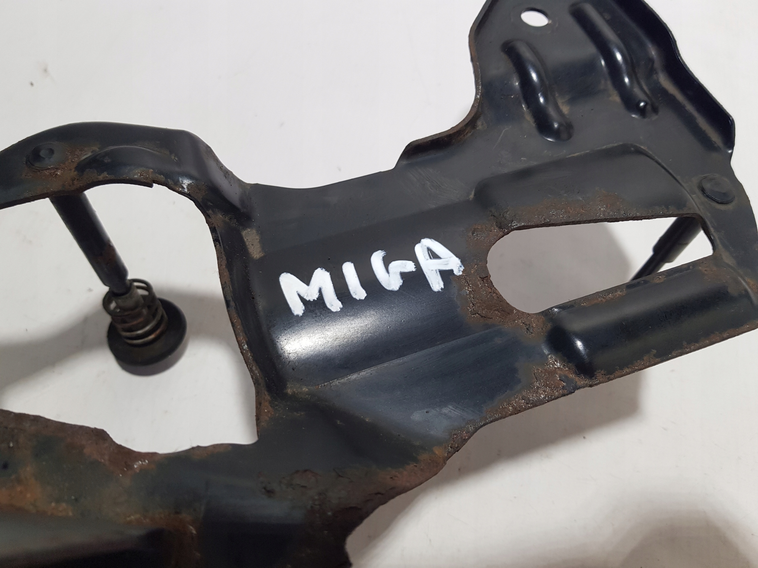 bracket KOMPRESORA AIRMATIC SPREZARKI MERCEDES W251