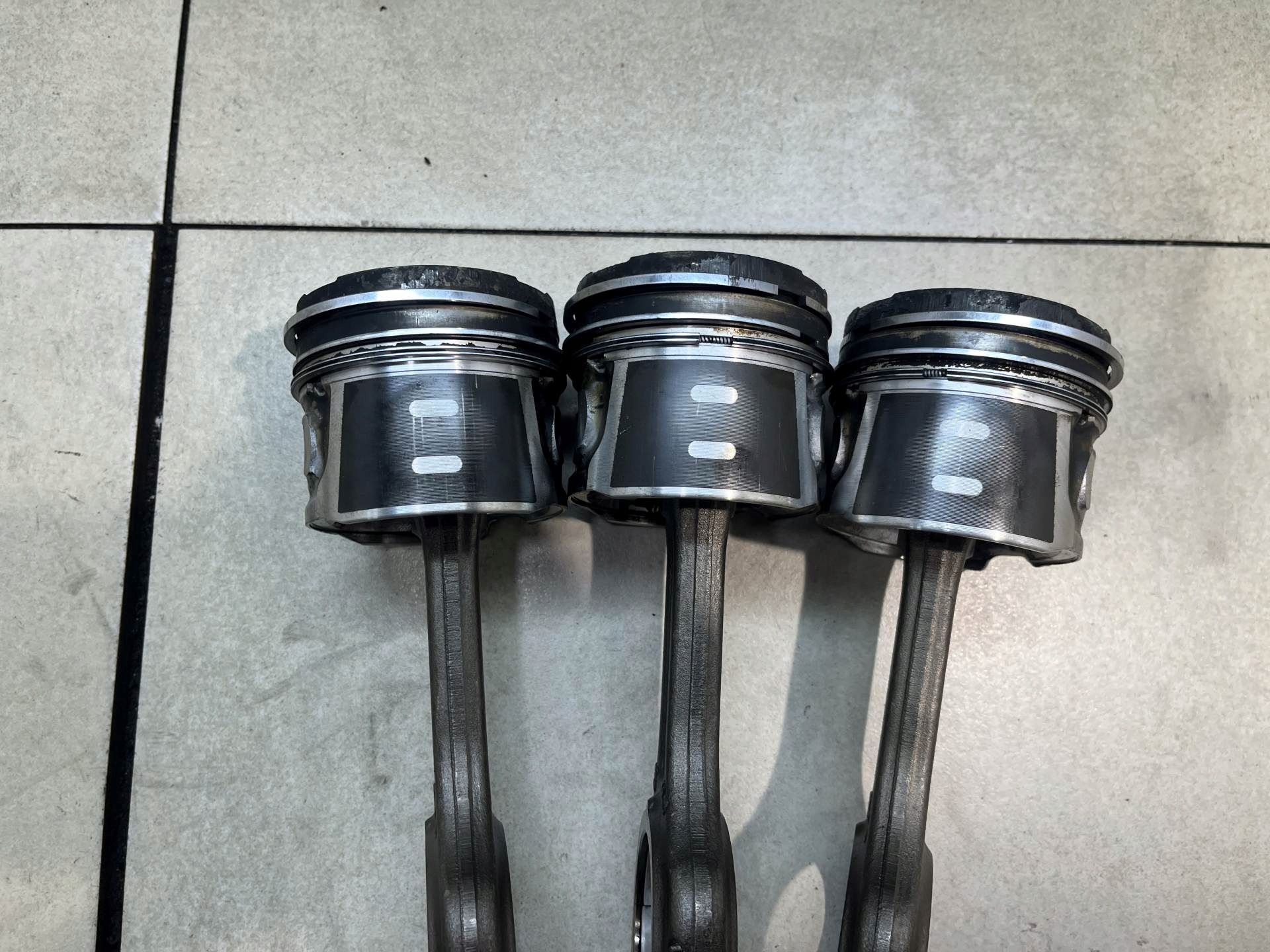 piston connecting rod PEUGEOT EXPERT II 1.6 HDI 75l93