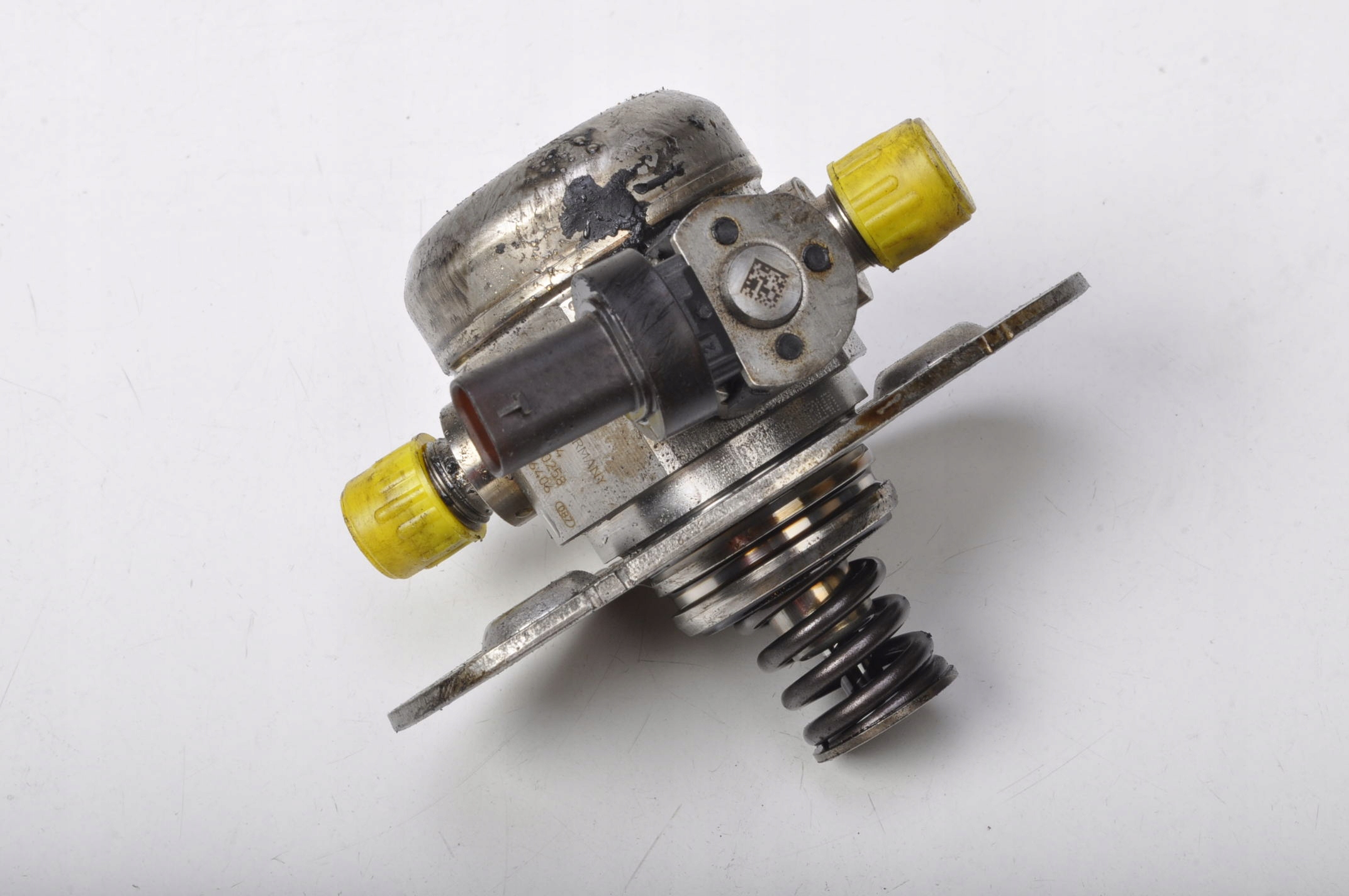 BMW F31 1.5 лифт топливный насос 7642466 19R