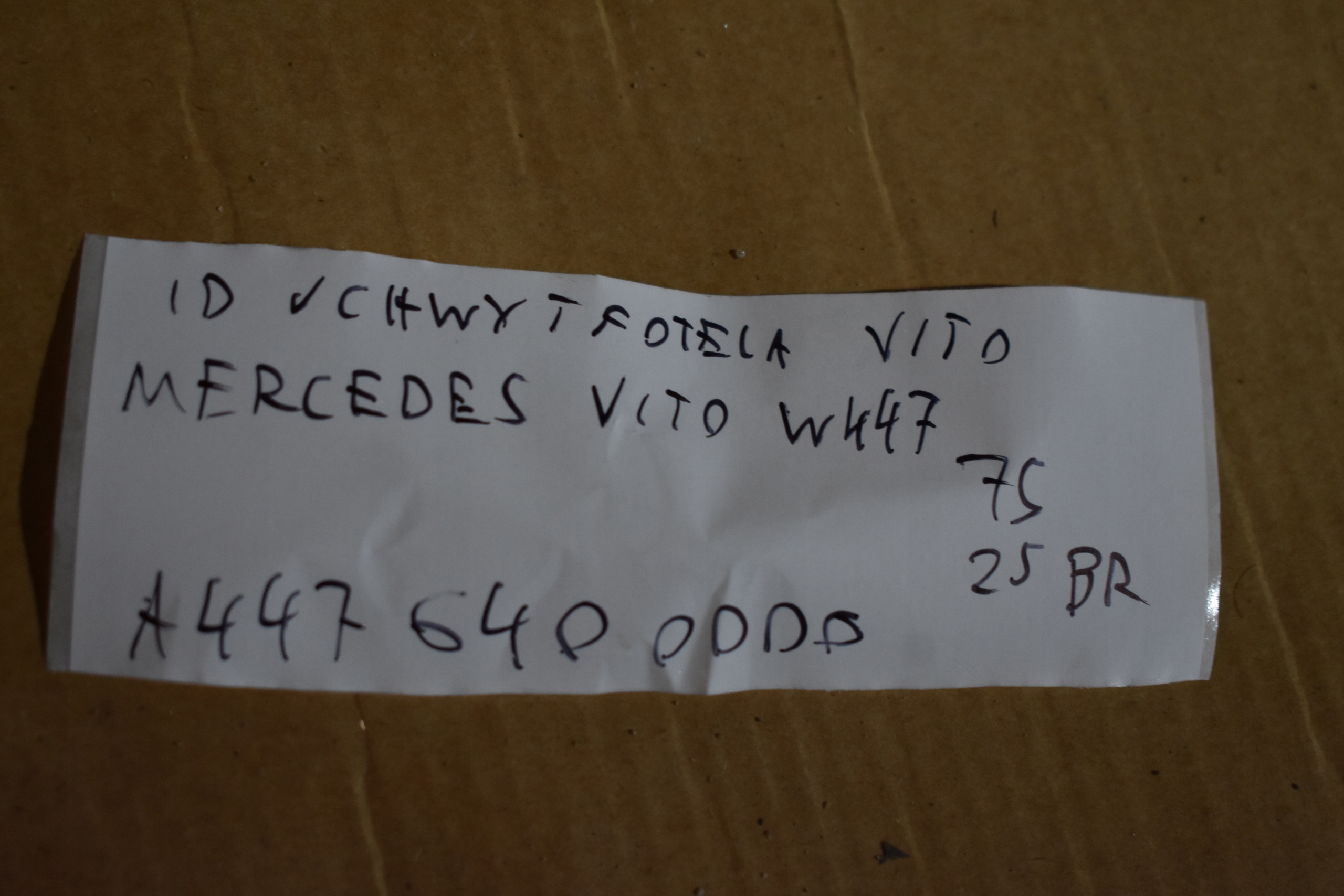 IDEALNY Halter SITZ MERCEDES VITO W447 1